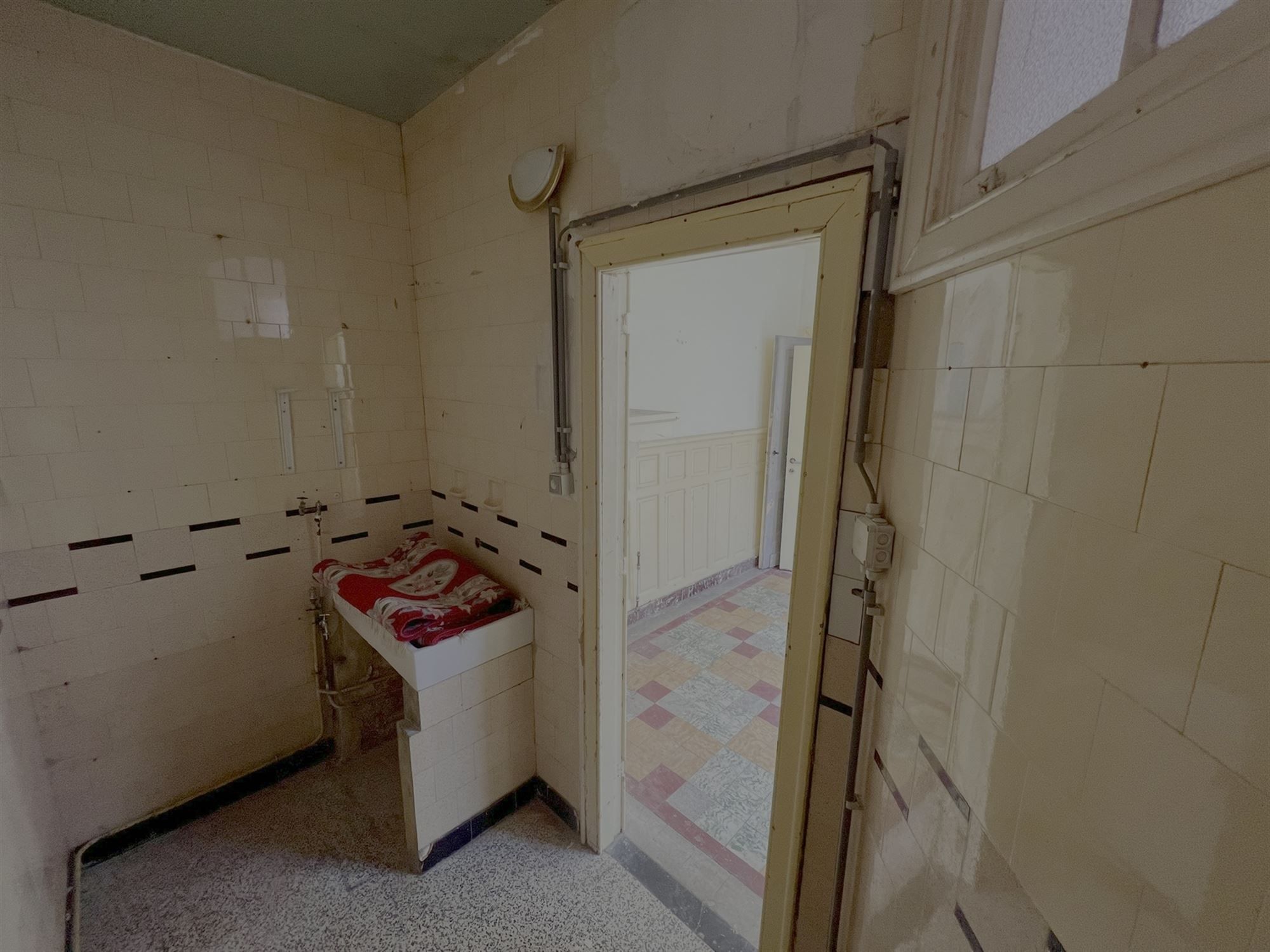 Halve losbouw handelswoning met 4 slaapkamers foto 9