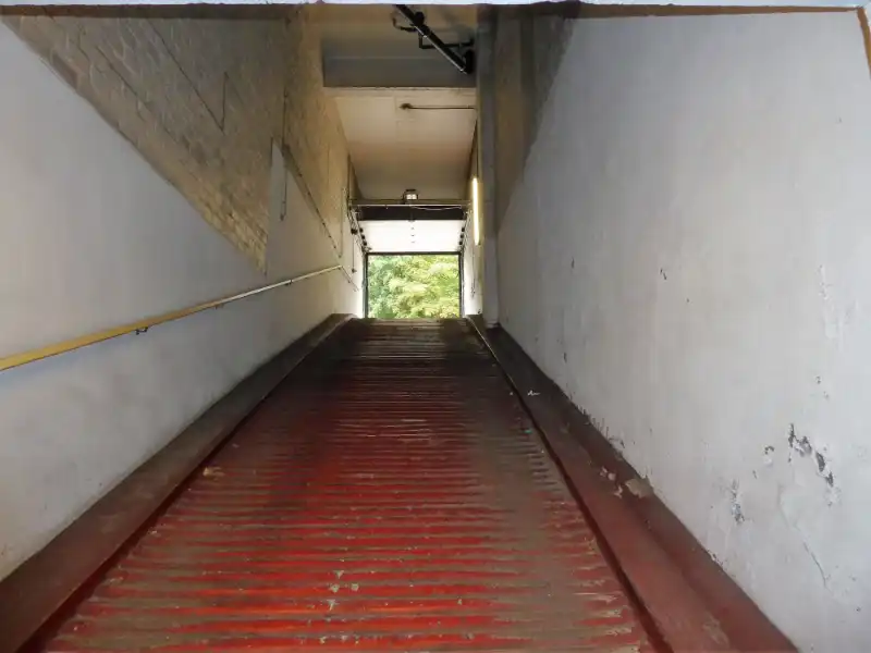 CENTRUM GENT AFGESLOTEN GARAGEBOX foto 4