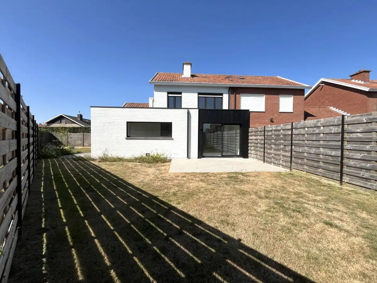 Ledegem – Volledig gerenoveerde halfopen woning met 3 slaapkamers en zonnige tuin foto 20