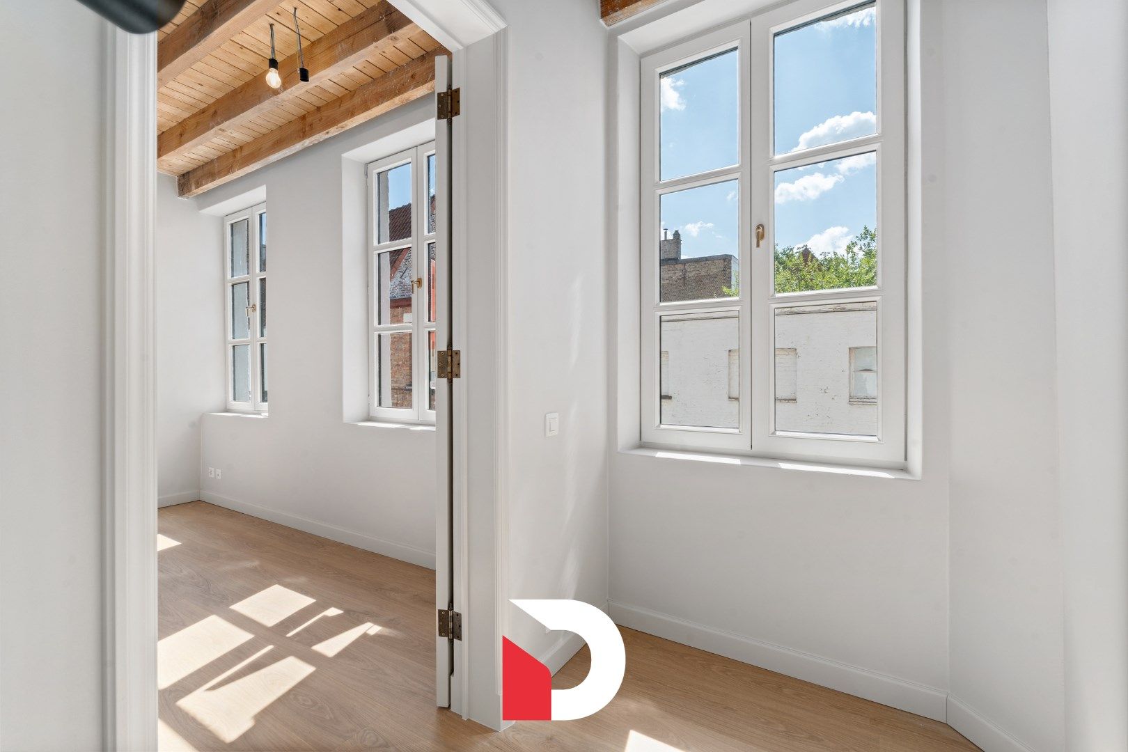 Luxueus gerenoveerde stadswoning in centrum Brugge foto 14