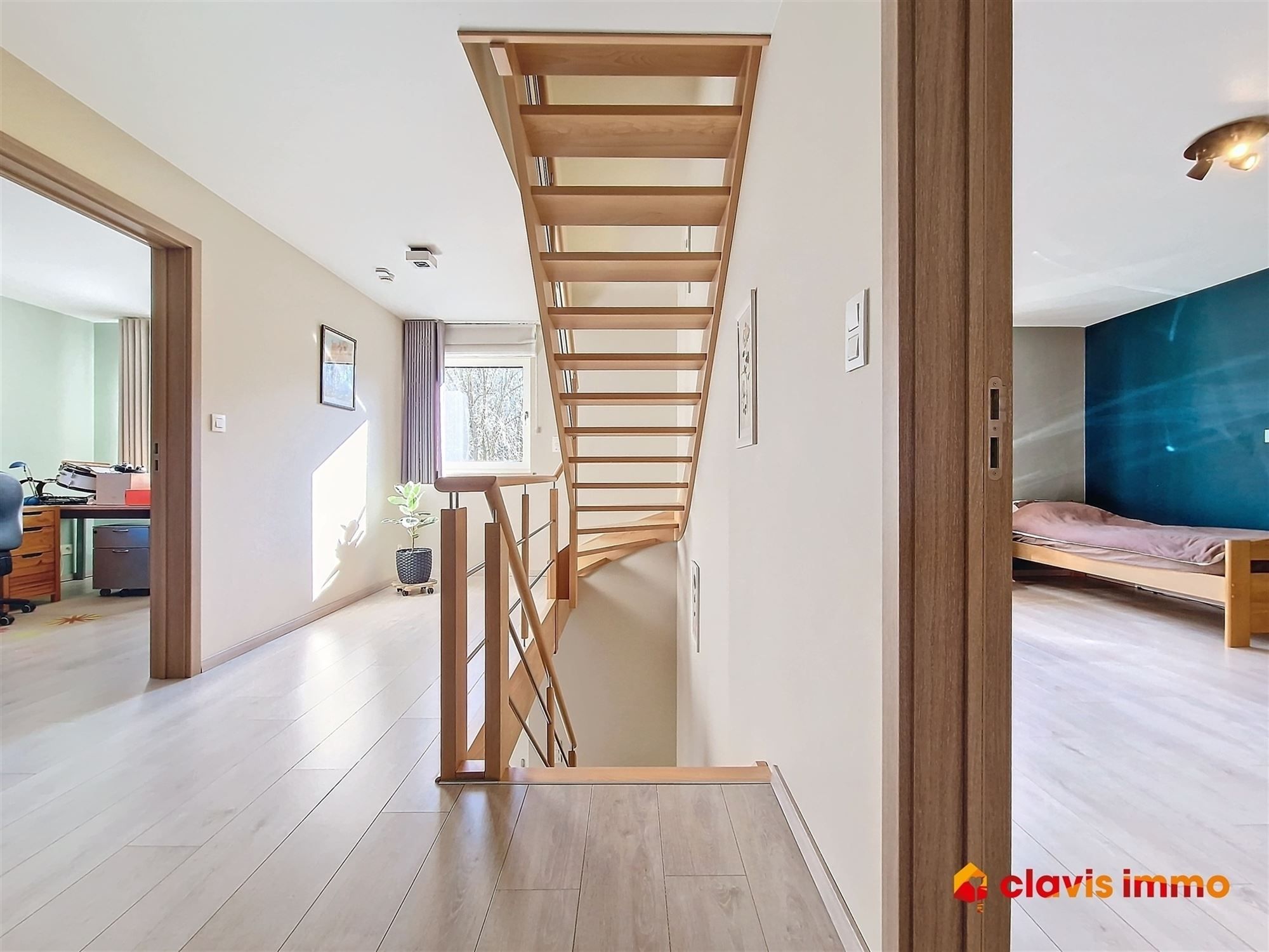 Aangename en recente woning (2022) met mooie tuin foto 12
