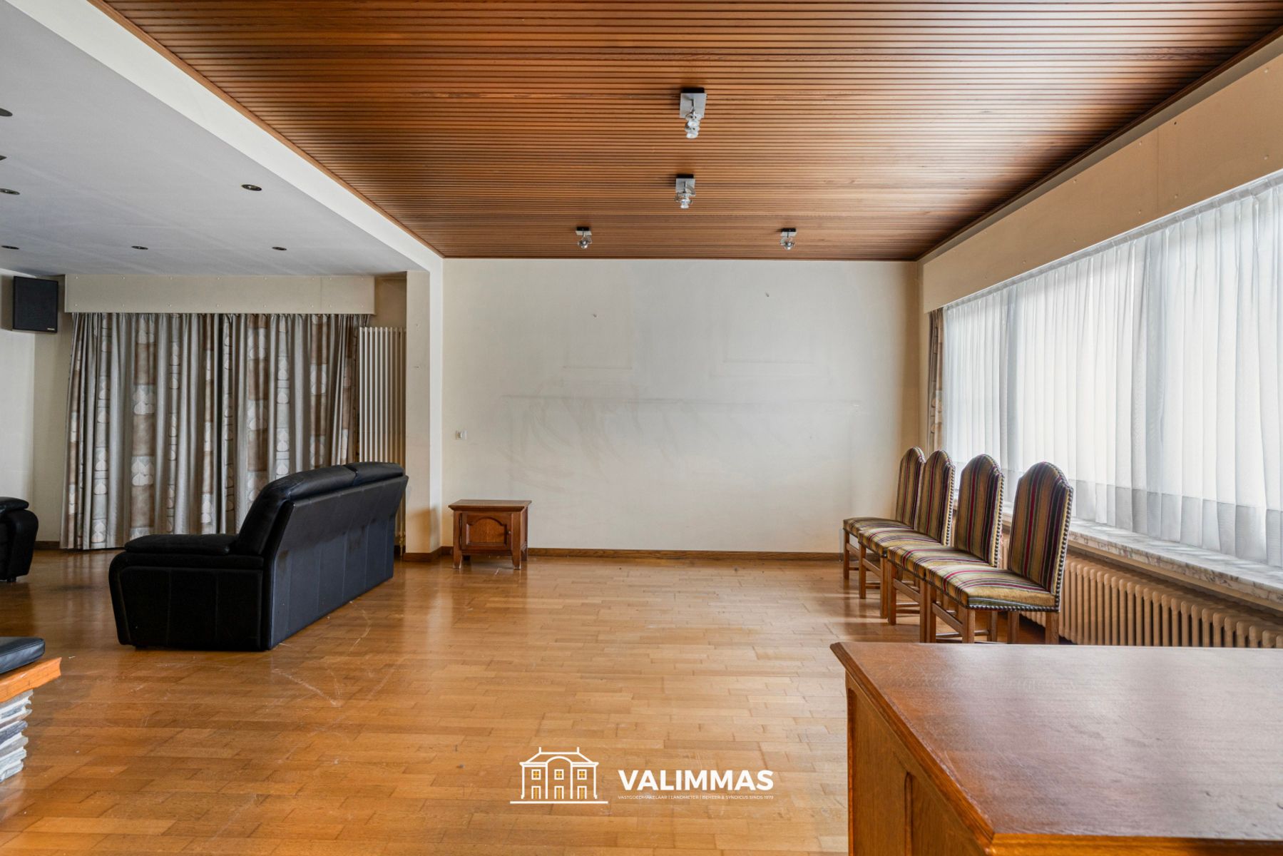 Ruime, alleenstaande woning met garage en prachtige tuin... foto 8