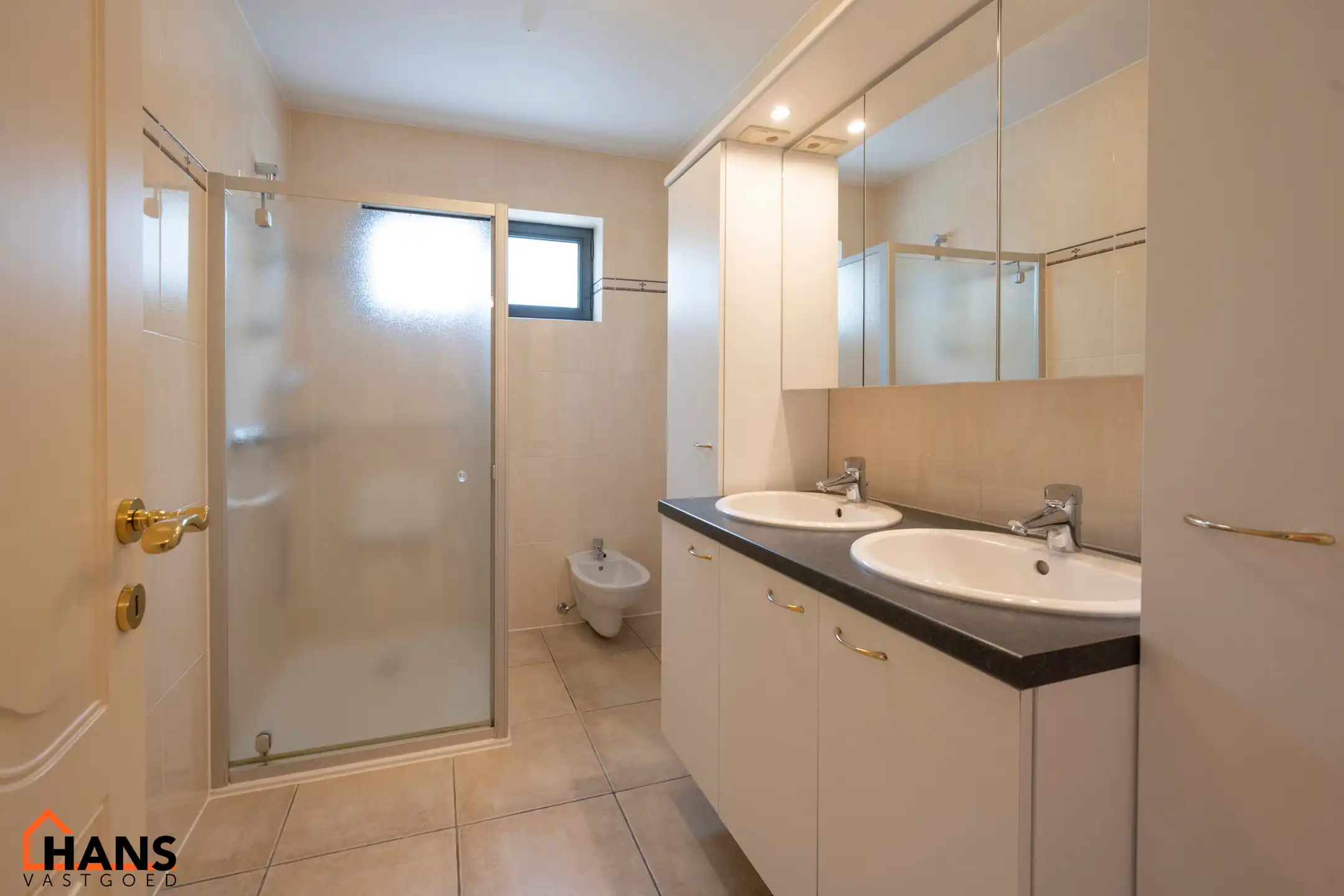 Uniek gelijkvloers appartement. foto 11