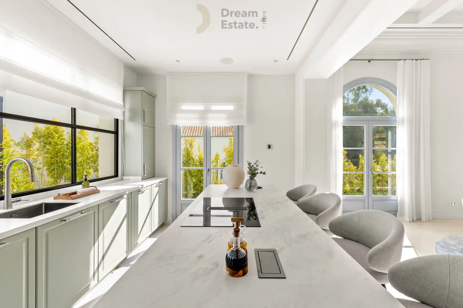 Schitterende nieuwe villa gelegen te La Cerquila, Nueva Andalucía, Marbella. foto 10