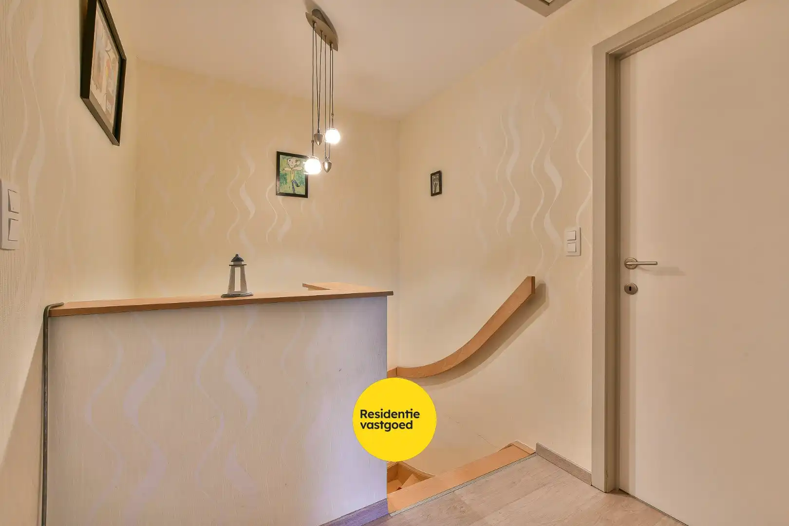 Instapklare halfopen woning met 3 slaapkamers en zonnige tuin in Vosseslag, vlakbij bos en duinen foto 12