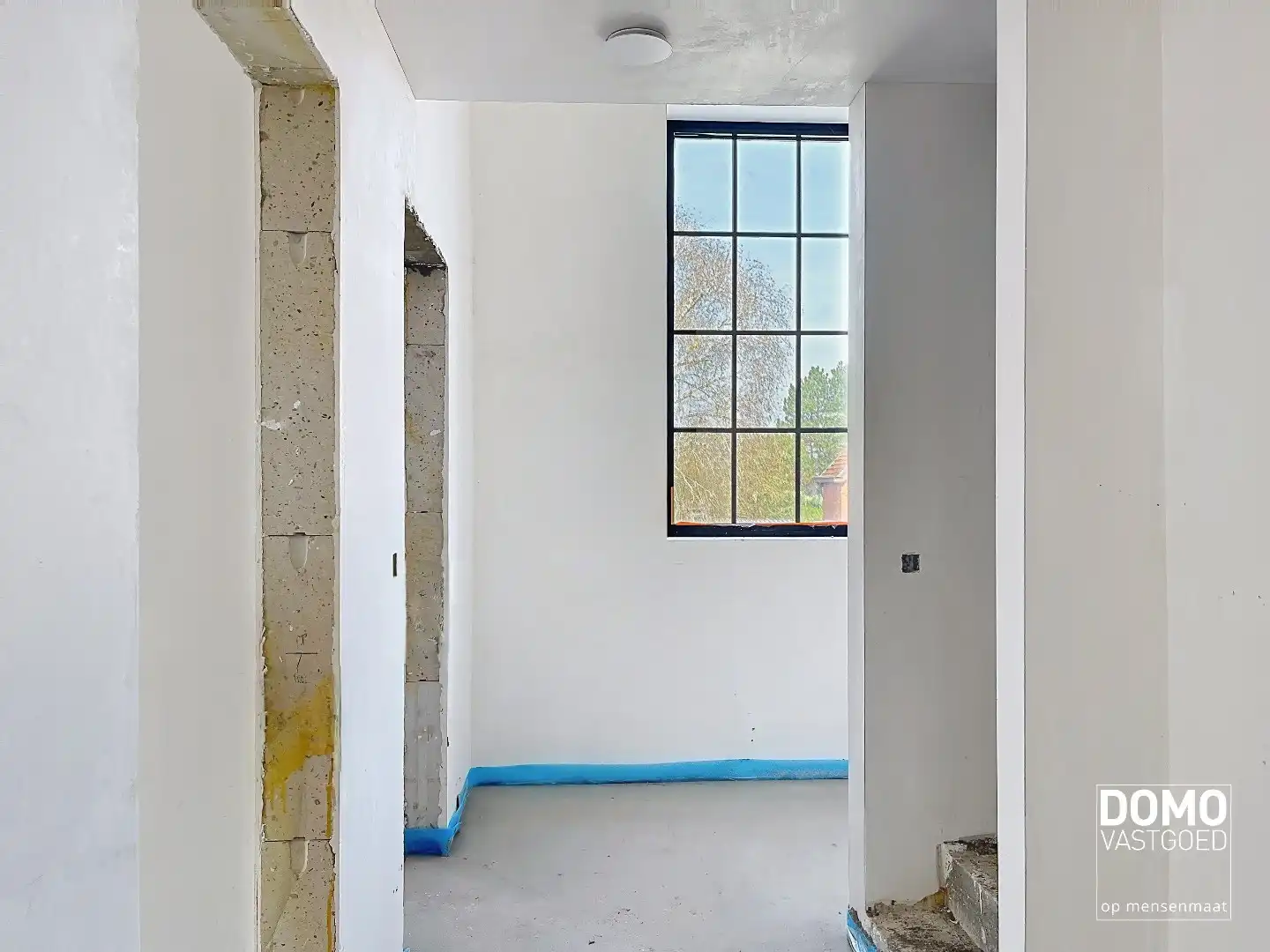 ENERGIEZUINIGE HALFOPENBEBOUWING MET 3 SLAAPKAMERS TE KERMT foto 8