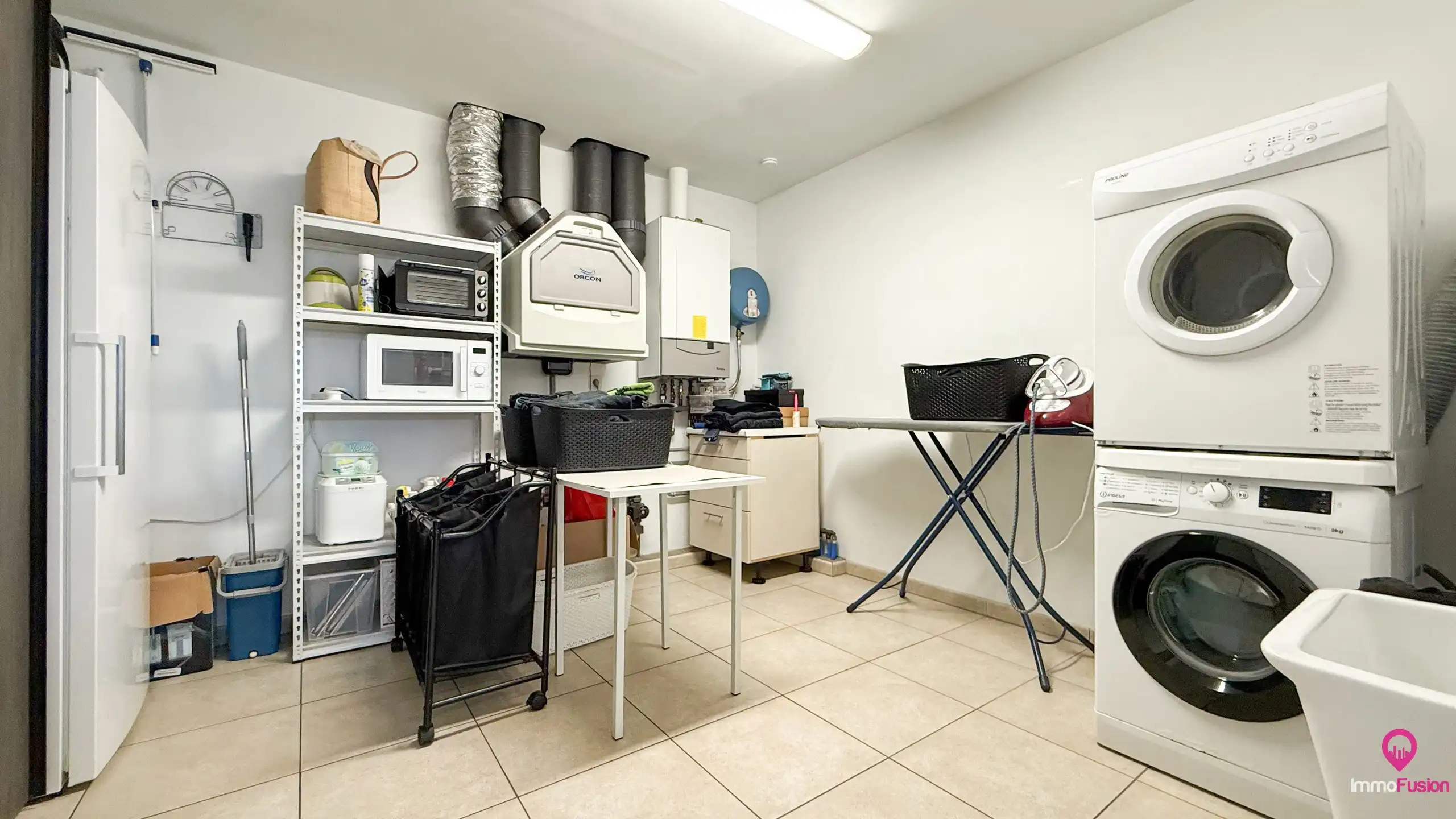 Veelzijdig industrieel pand met ruime woonst en zonnepanelen foto 47