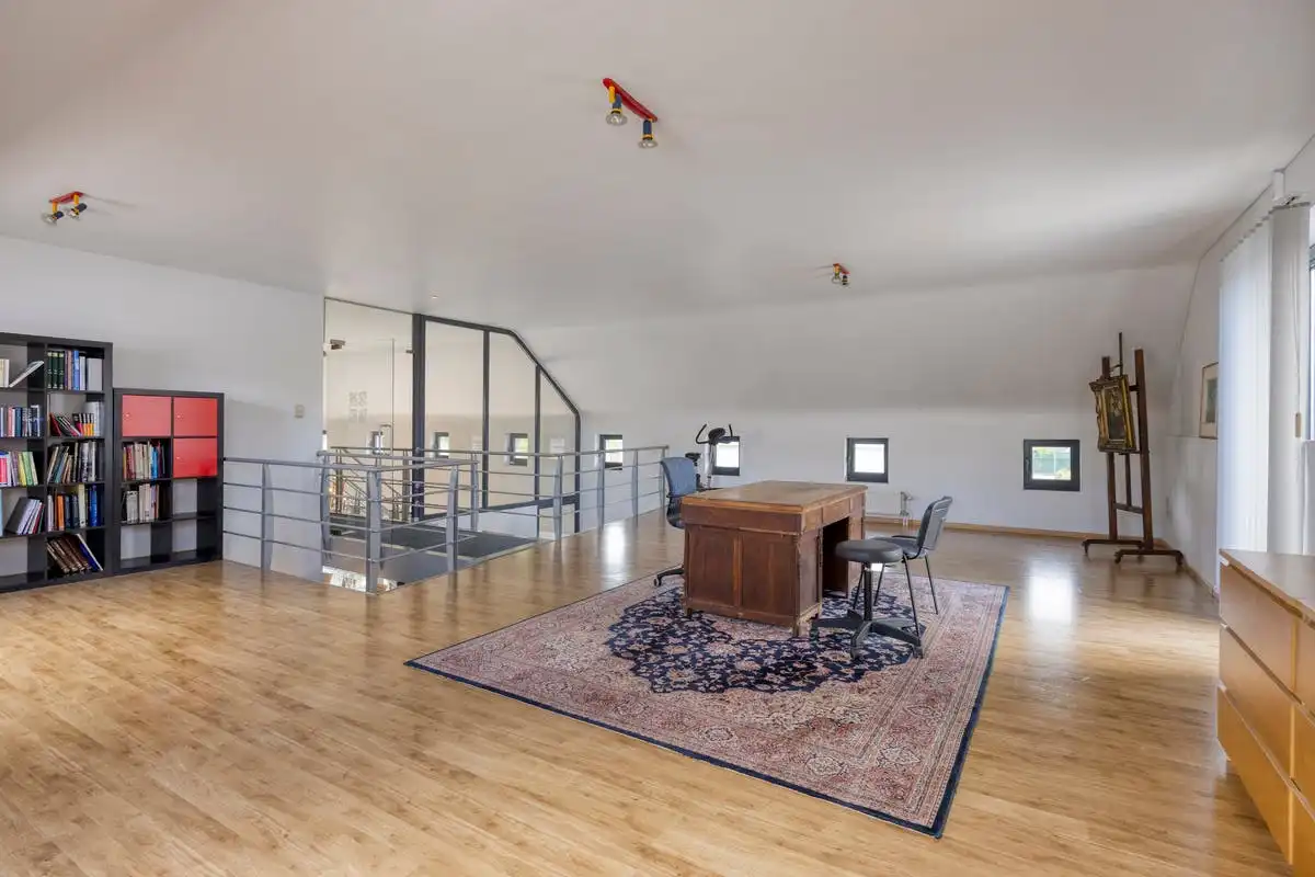 Karaktervolle viergevel woning op 24 are in Grimbergen – wonen en werken op toplocatie foto 32