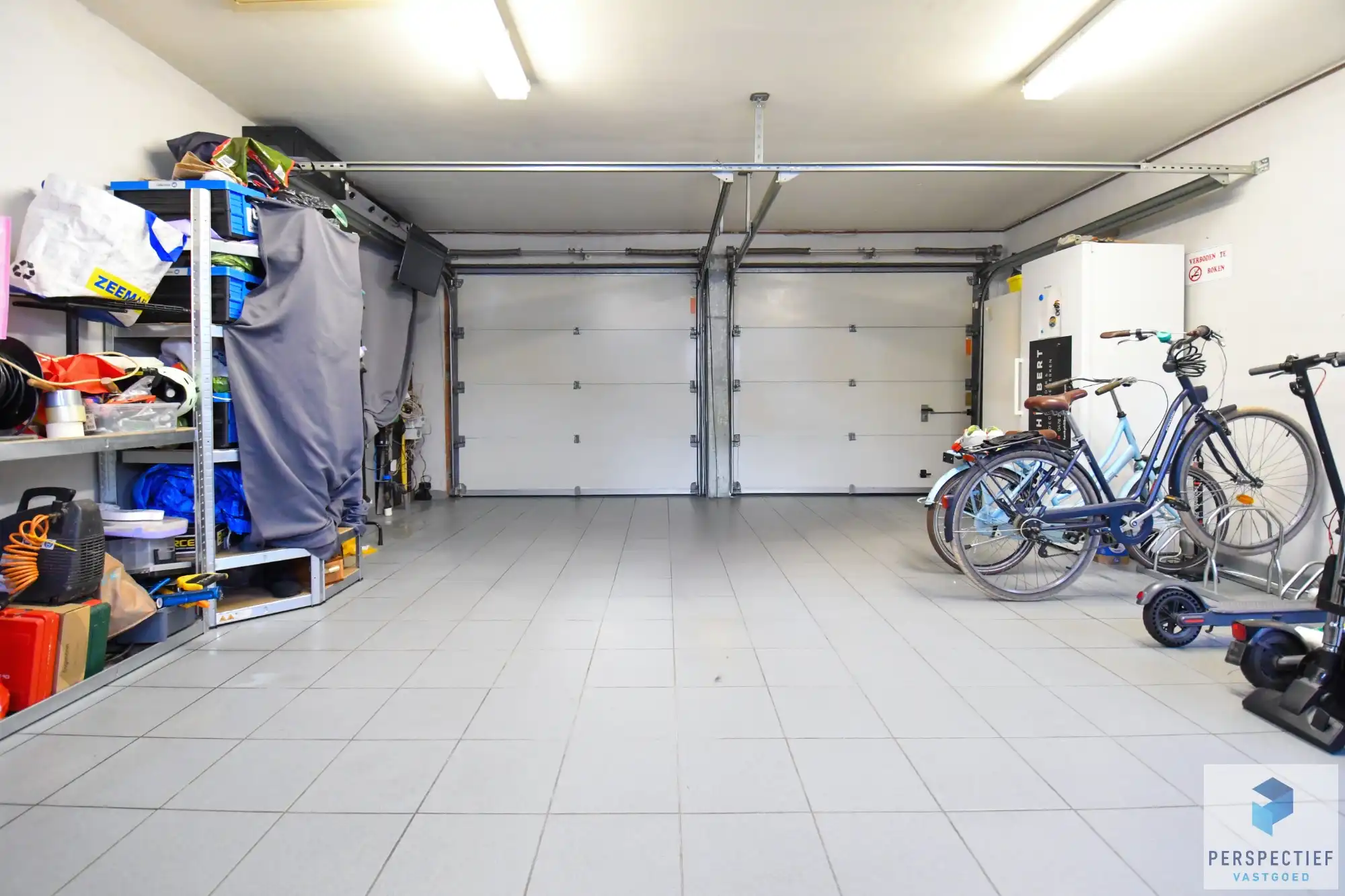 BEZOEKMOMENT ZATERDAG 18/04 VAN 13U TOT 15U | Instapklare halfopen bebouwing met 4 slpks, dubbele garage & tuin foto 7