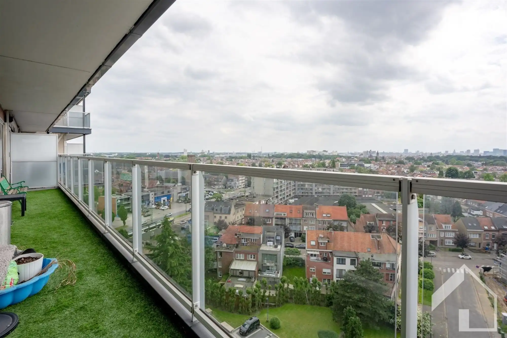 Appartement met panoramisch zicht, 2 slaapkamers en terras foto 10