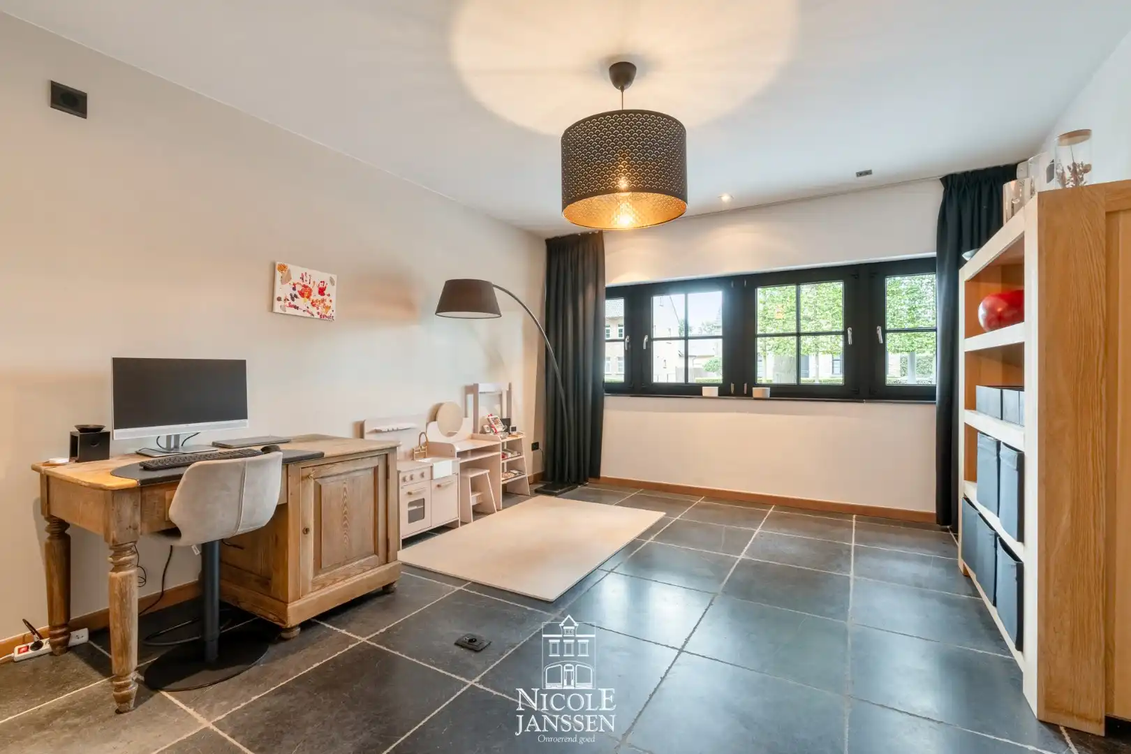 Luxueus afgewerkt landhuis met vier slaapkamers en gezellige tuin  foto 14