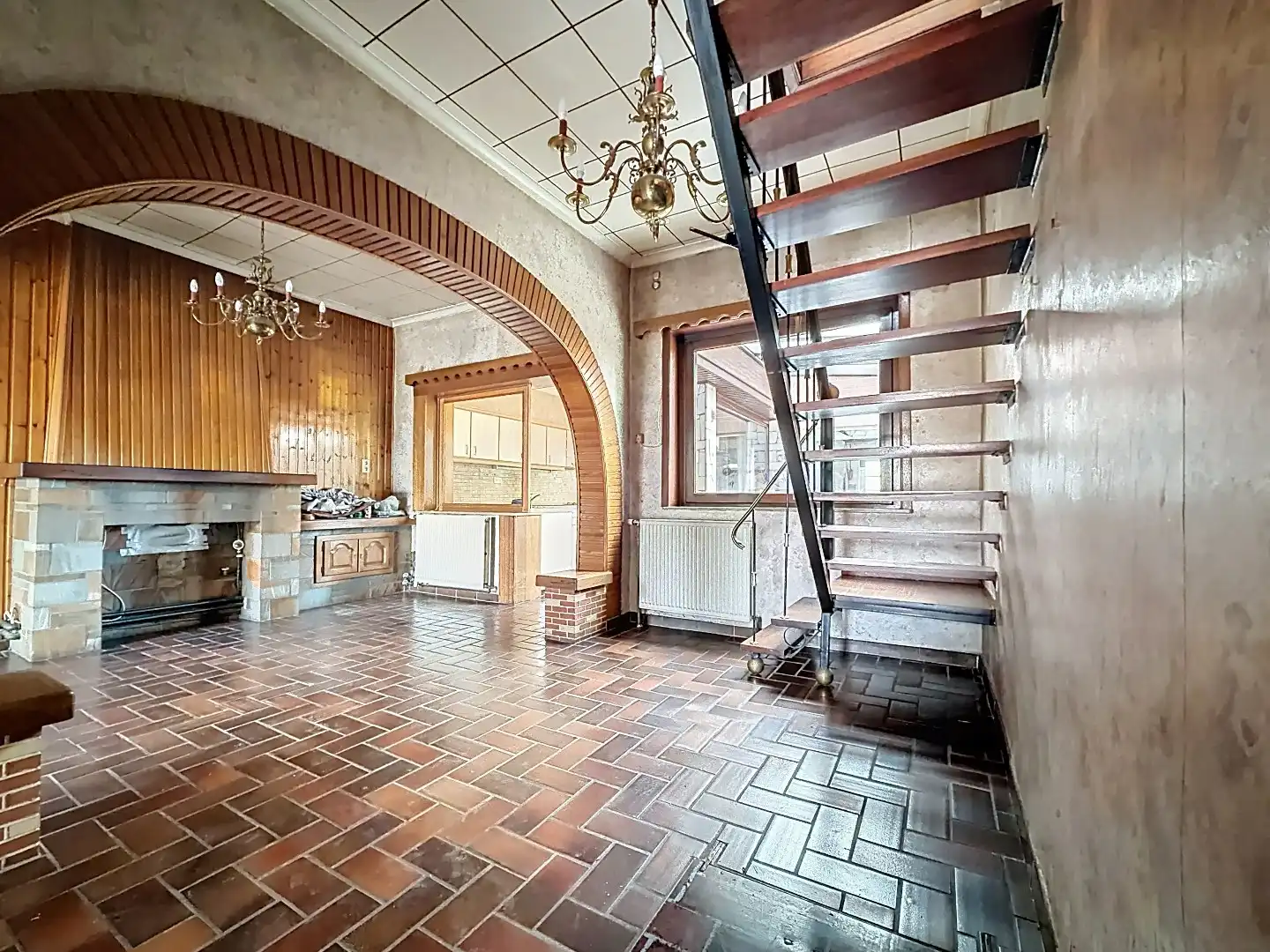 Charmante open bebouwing met grote tuin, hangaar en veel potentieel in Linter foto 4