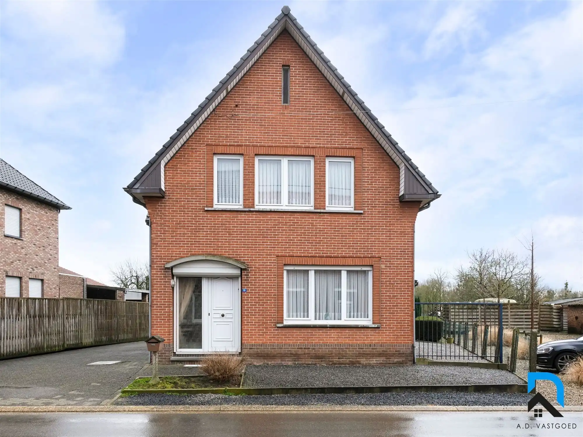 Mooie woning met grote tuin foto 26