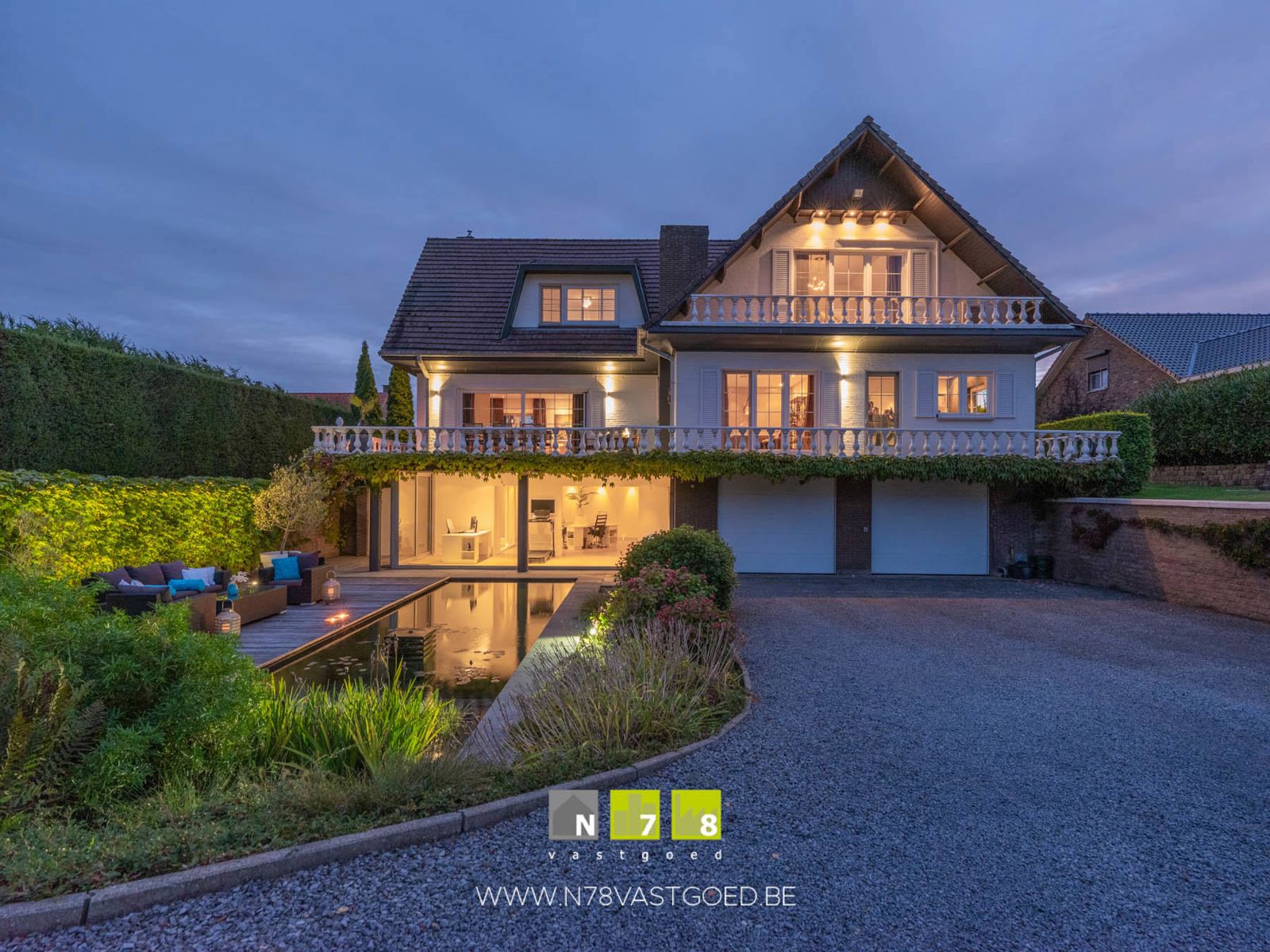 Villa te koop foto {{pictureIndex}}