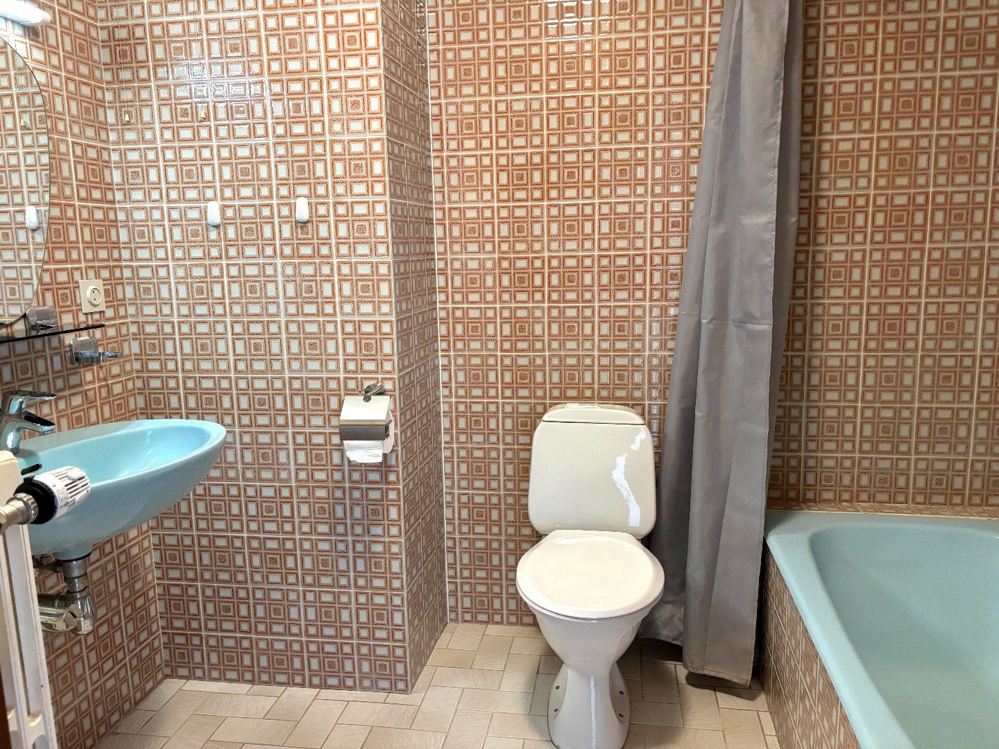 Ruime woning met tuin en garage! foto 11