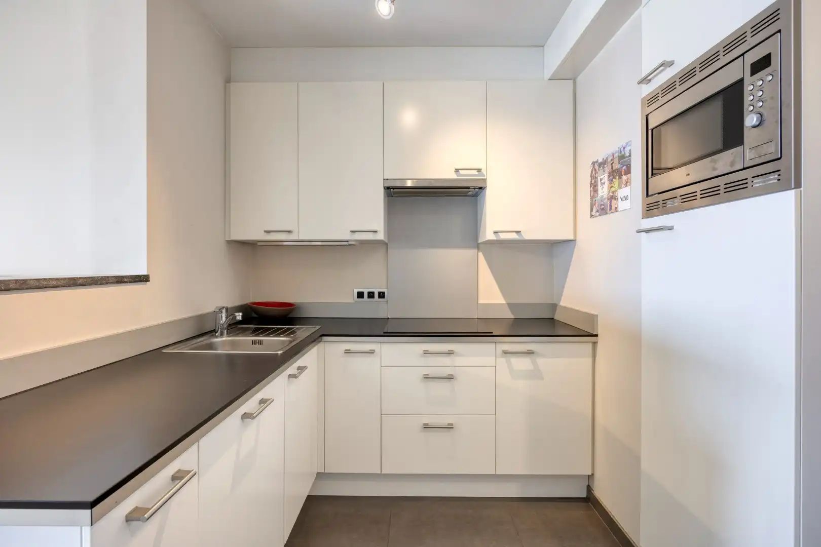 Instapklaar appartement met terras, garagebox en berging - EPC 114KWH/m2 foto 8