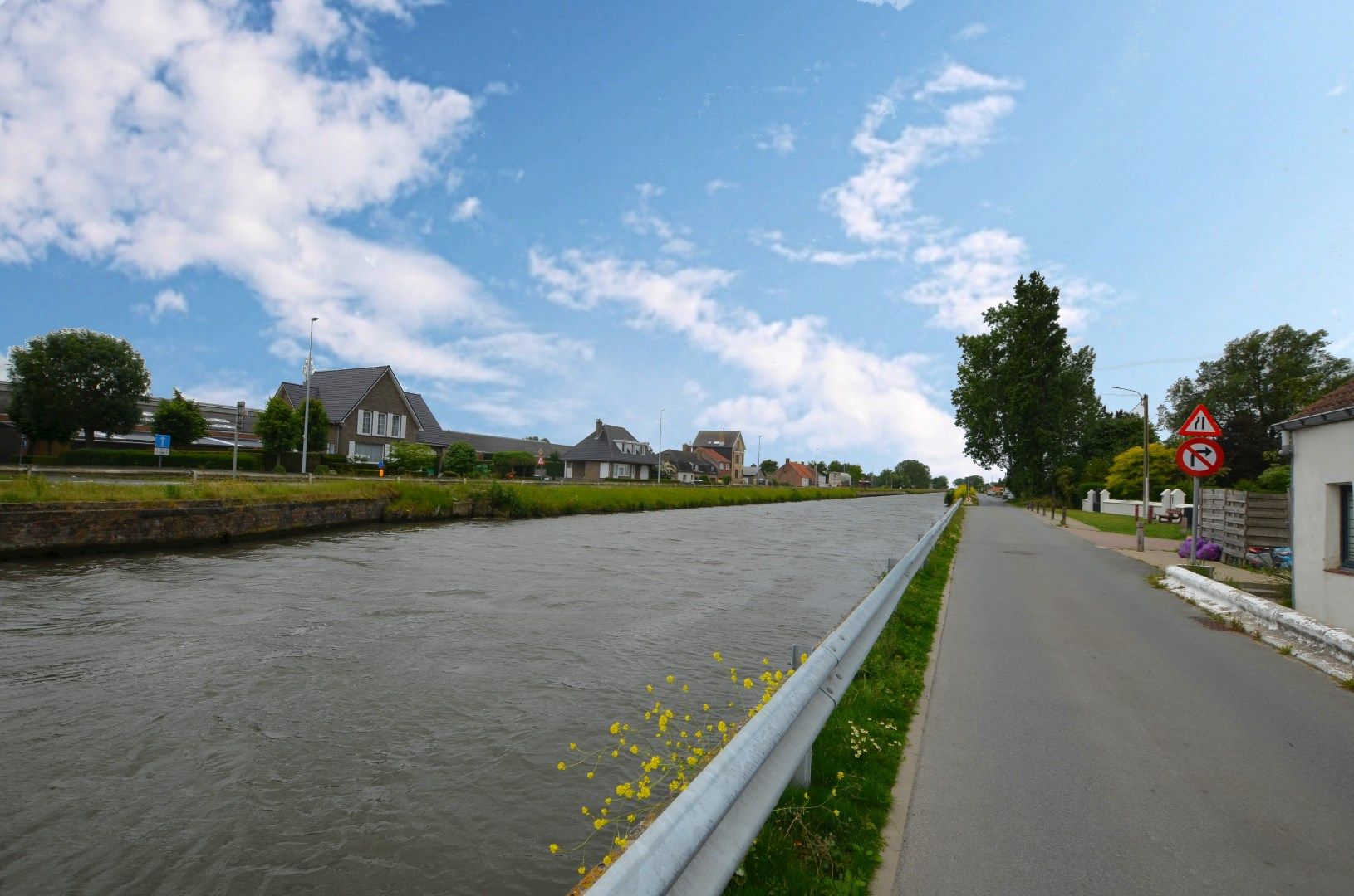 Prachtig gelegen te renoveren woonhuis foto 15