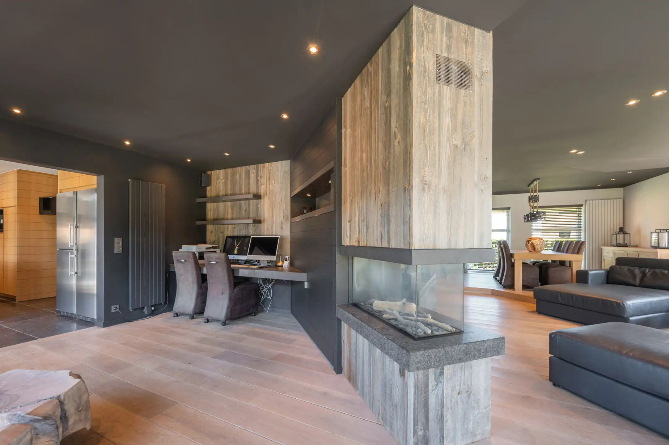 Tijdloze villa met buitenzwembad en exclusief poolhouse foto 6