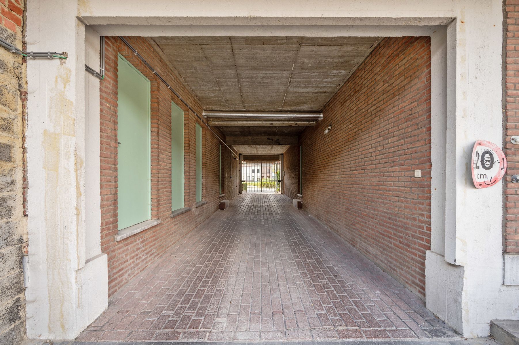 Herenhuis + handelsruimte + 7 autostaanplaatsen te MECHELEN foto 36