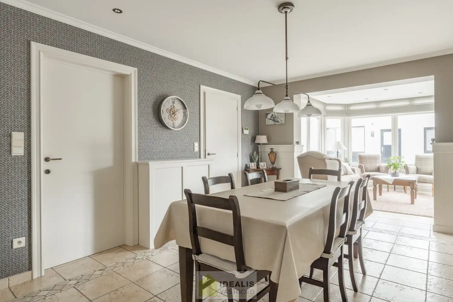 INSTAPKLARE HANDELSRUIMTE VAN MAAR LIEFST +- 410M² MET RIANTE WONING OP SCHITTERENDE COMMERCIËLE ZICHTLOCATIE!! foto 34