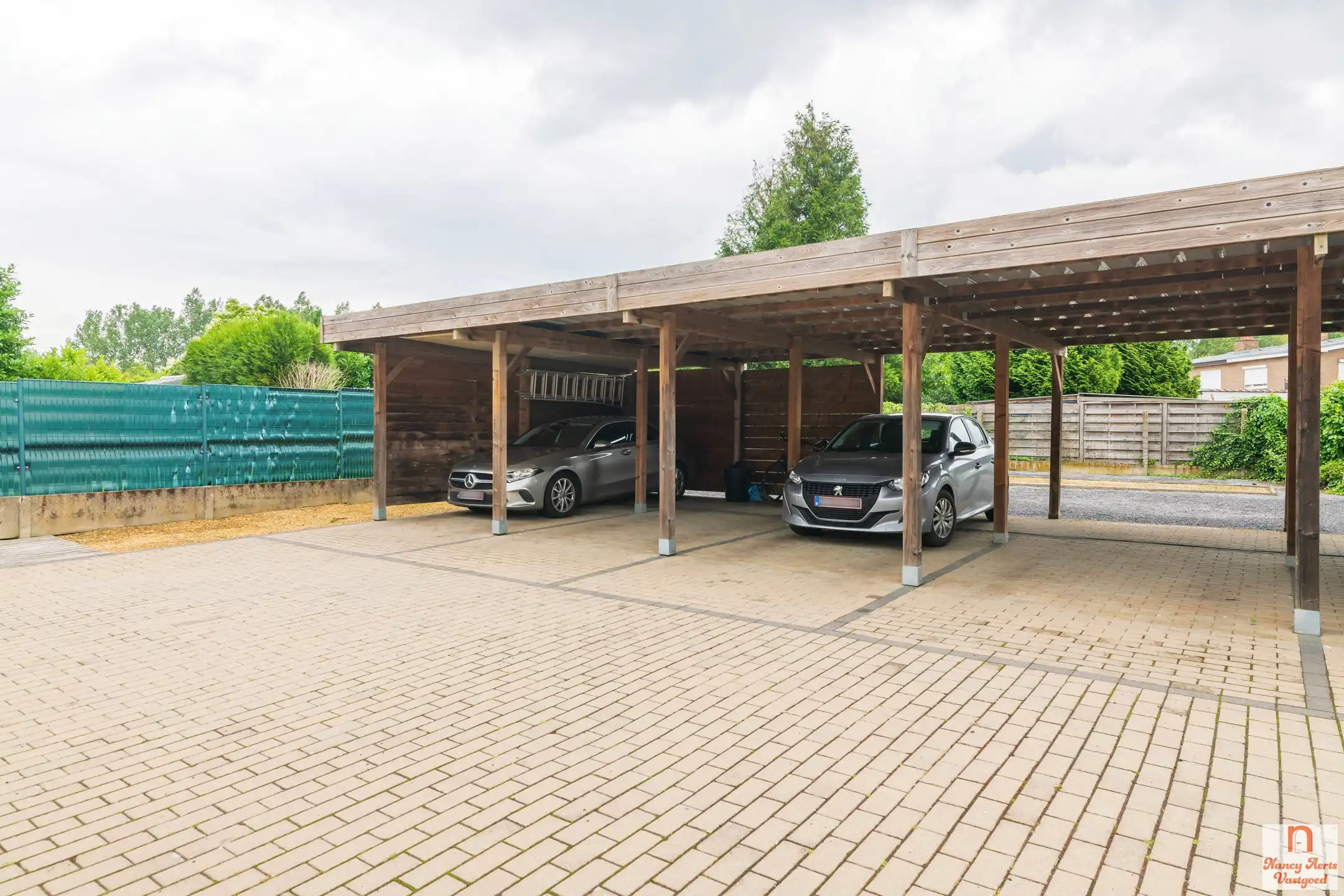 Ruim energiezuinig duplexappartement met terras in Halen foto 24