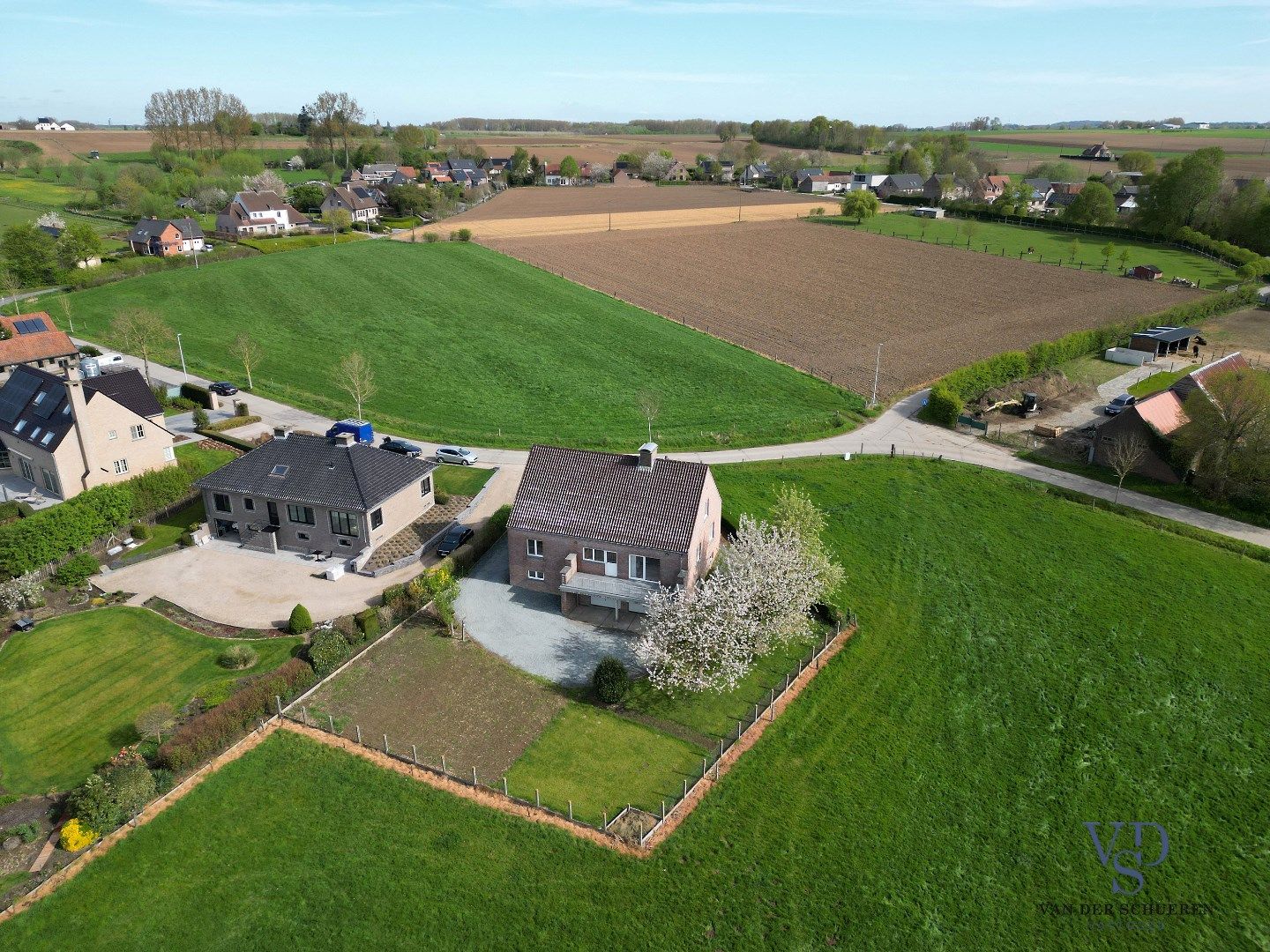 Ruime woning op unieke locatie in het groen, vlakbij Dikkele foto 36