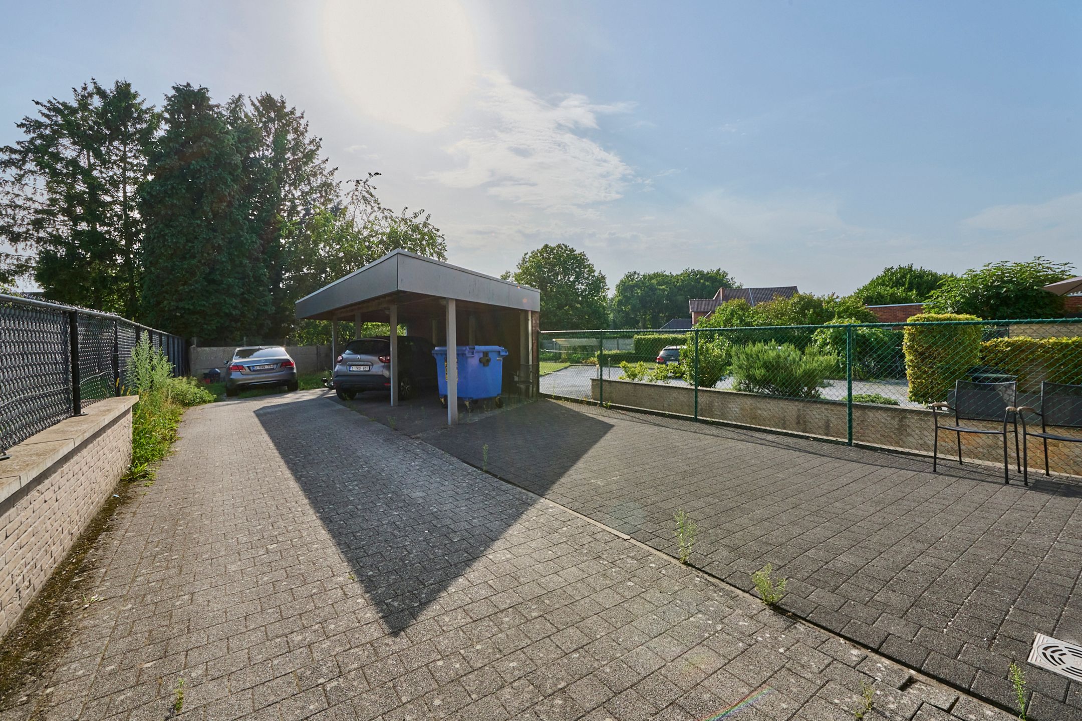 Instapklaar appartement (1 slpk), terras, carport en kelderberging foto 10