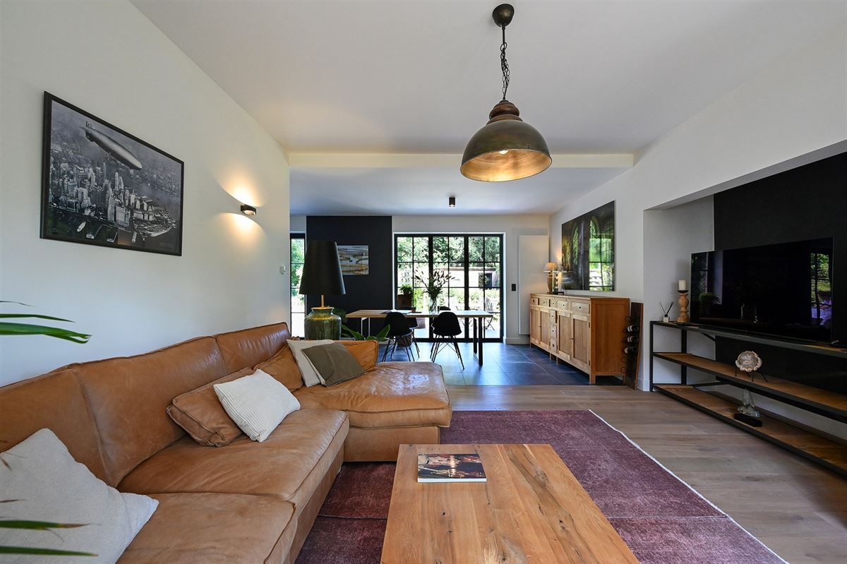 Charmante villa in hartje Brasschaat foto 6