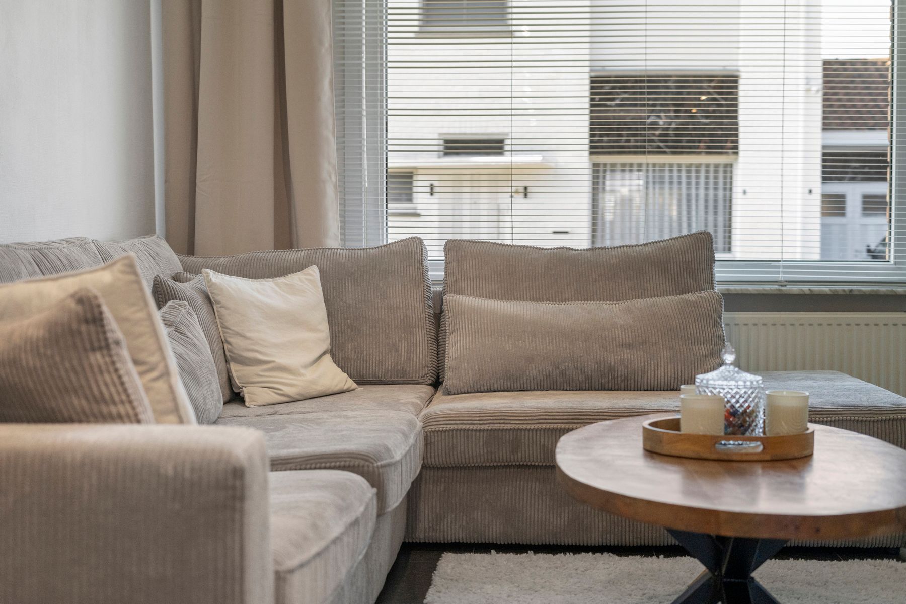 Centraal gelegen gerenoveerde rijwoning met 3 slpk en tuin foto 12