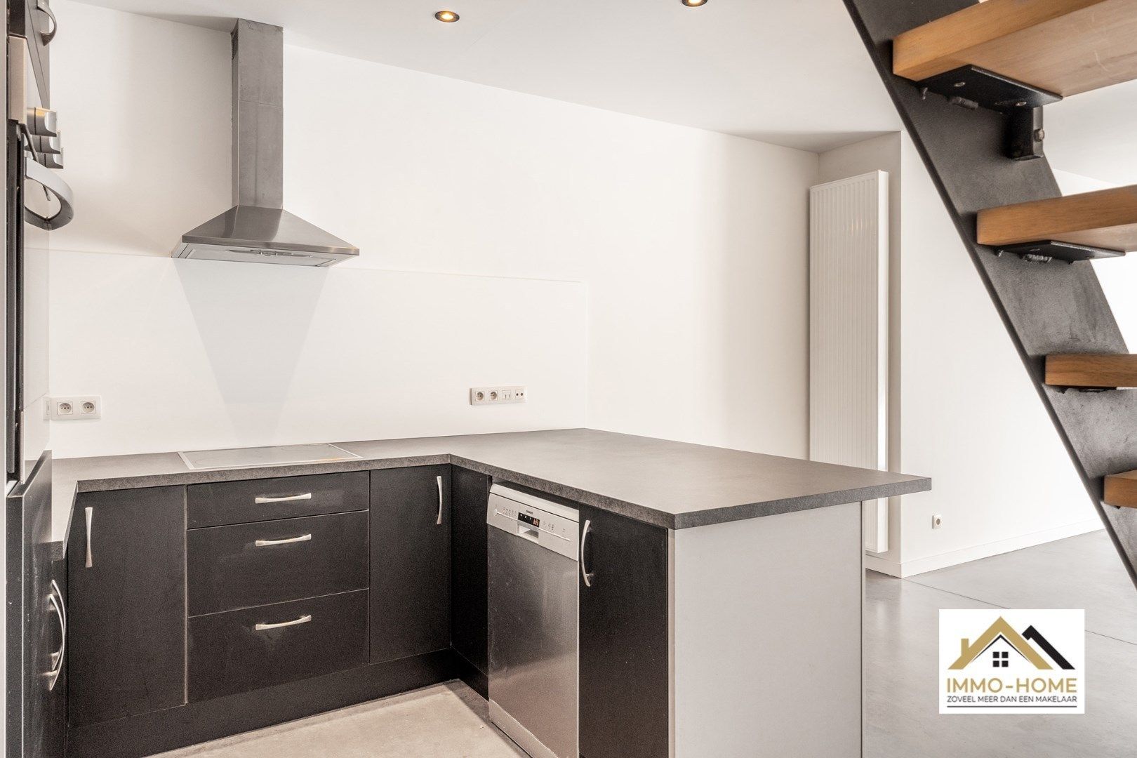 Instapklare woning op zeer centrale ligging foto 2