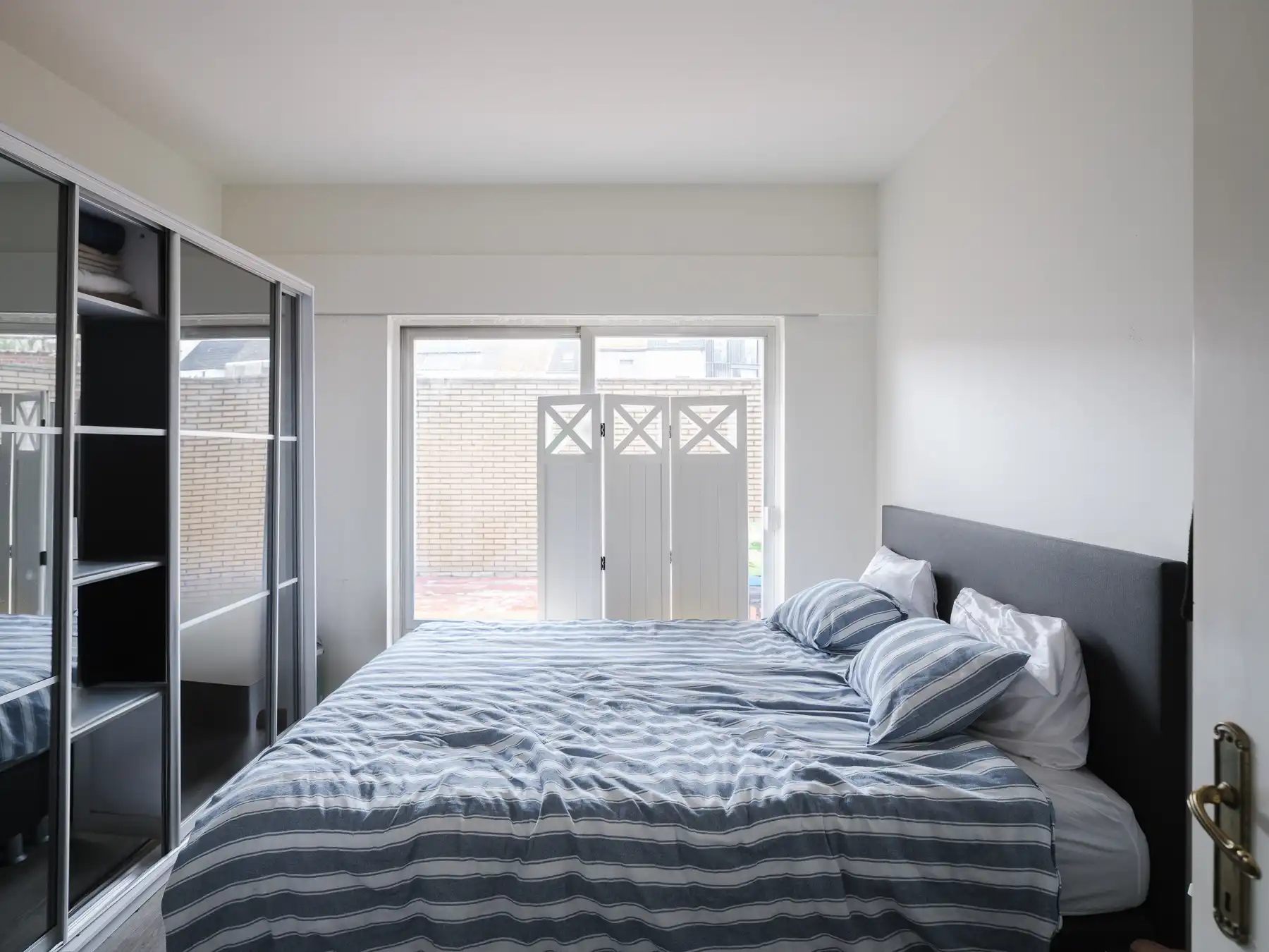 Ruim gelijkvloers appartement op toplocatie in Aalst foto 6