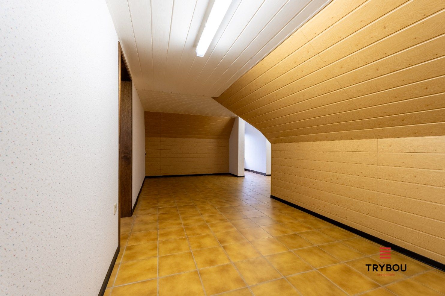 Gelijkvloerswoning met verzorgde tuin op ruim perceel van 860m² foto 10