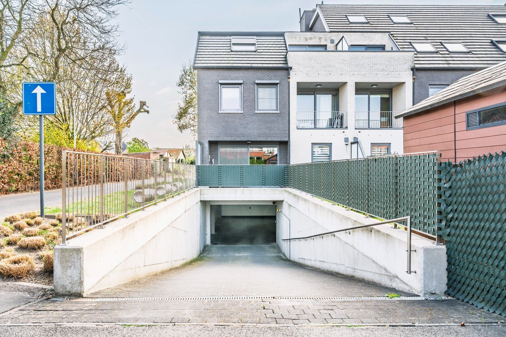 Instapklaar gelijkvloers appartement met tuin + optioneel een garage box! foto 18