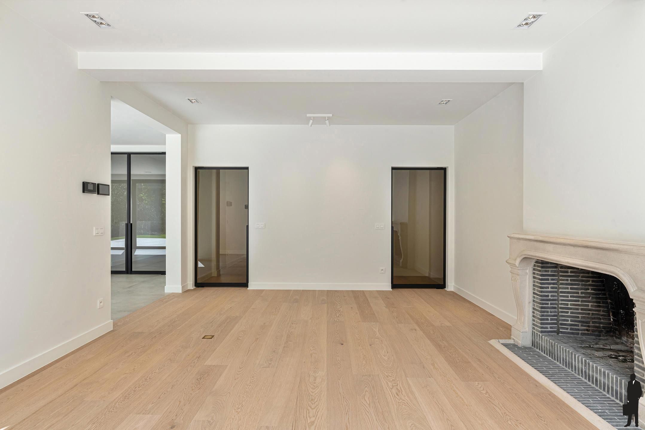 Gerenoveerde villa (ca. 3.628 m²) in een doodlopende straat! foto 13