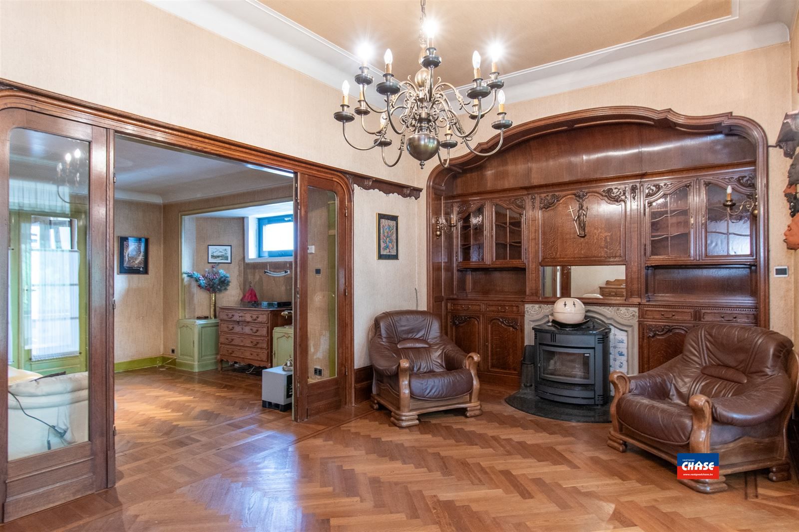 Zeer ruime woning met tal van mogelijkheden! foto 7