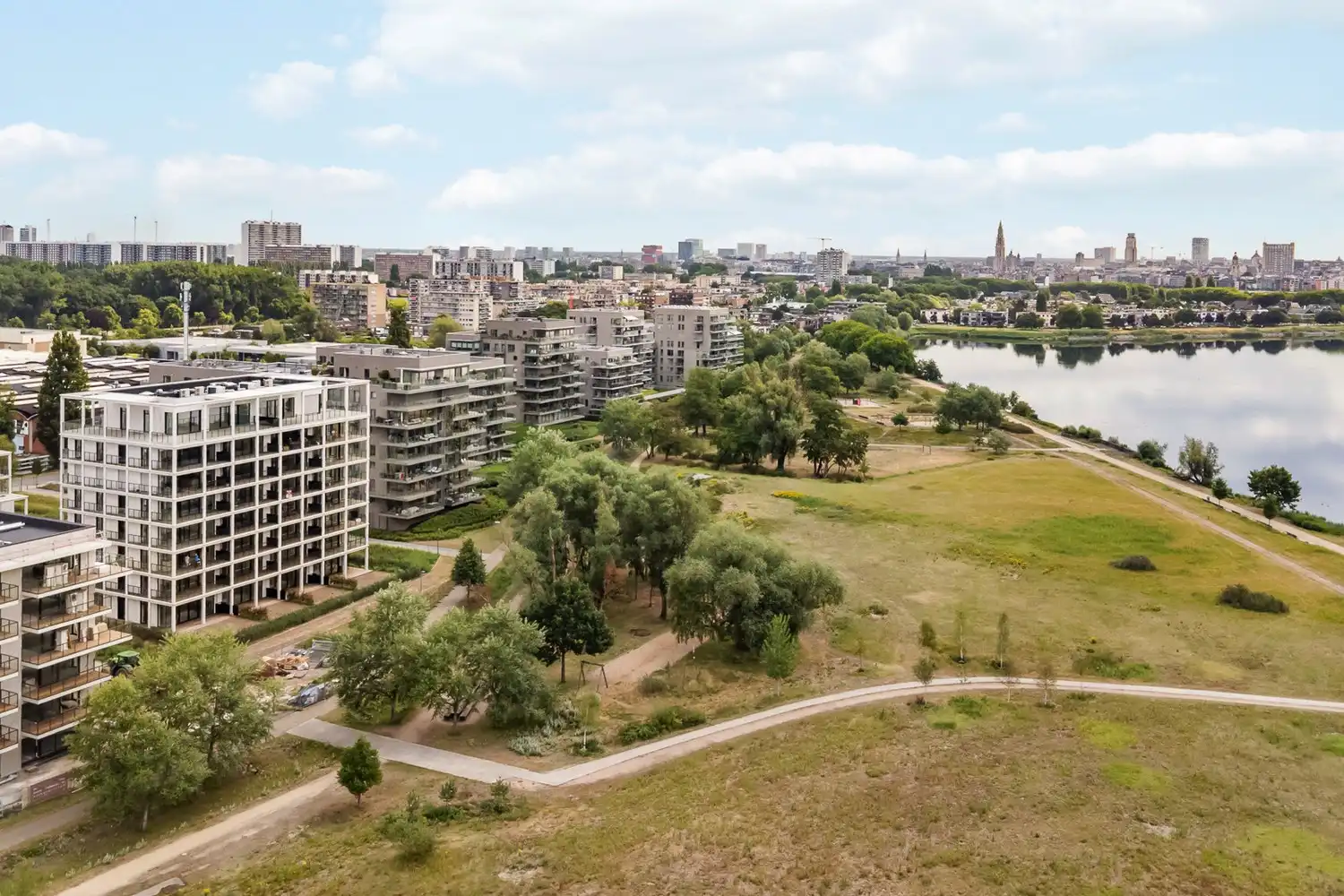 Luxueus 2-slk gelijkvloersappartement met tuin, vlakbij het Galgenweel foto 6