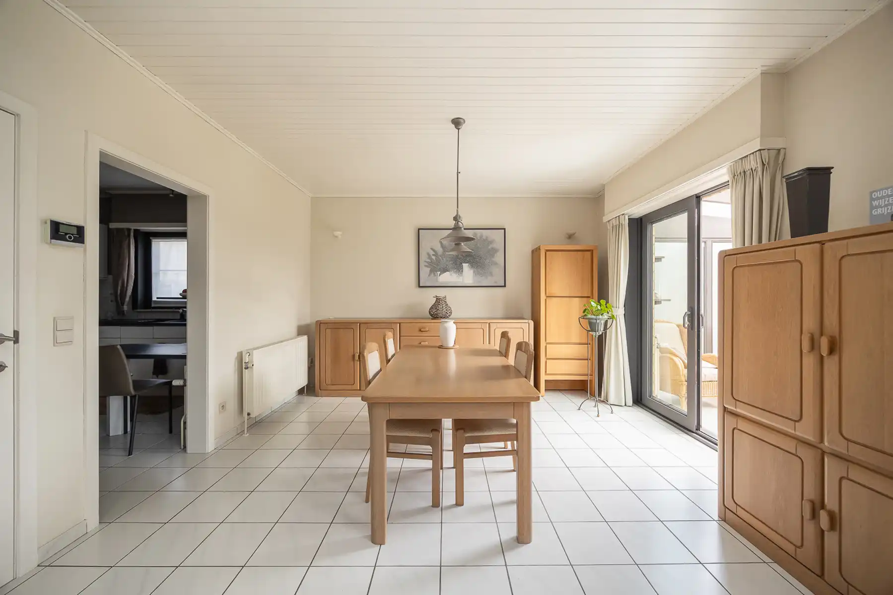 Laagbouwwoning met 3 slaapkamers, veranda, garage, zolder en prachtig open zicht in Wuustwezel. foto 7