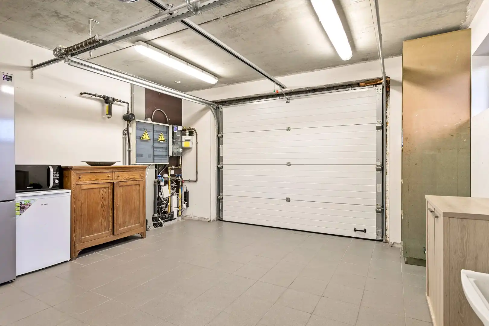 Villa met 3 slaapkamers, bureau, garage en afgesloten tuin in Sleidinge foto 11