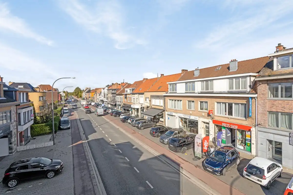 Opbrengstgebouw met commercieel gelijkvloers en twee appartementen te Grimbergen foto 2