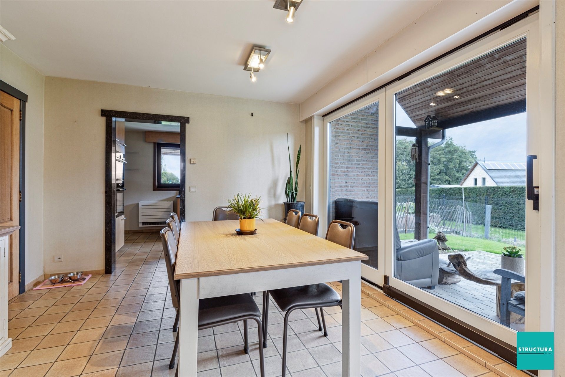 Villa in landelijke stijl met prachtig uitzicht foto 5