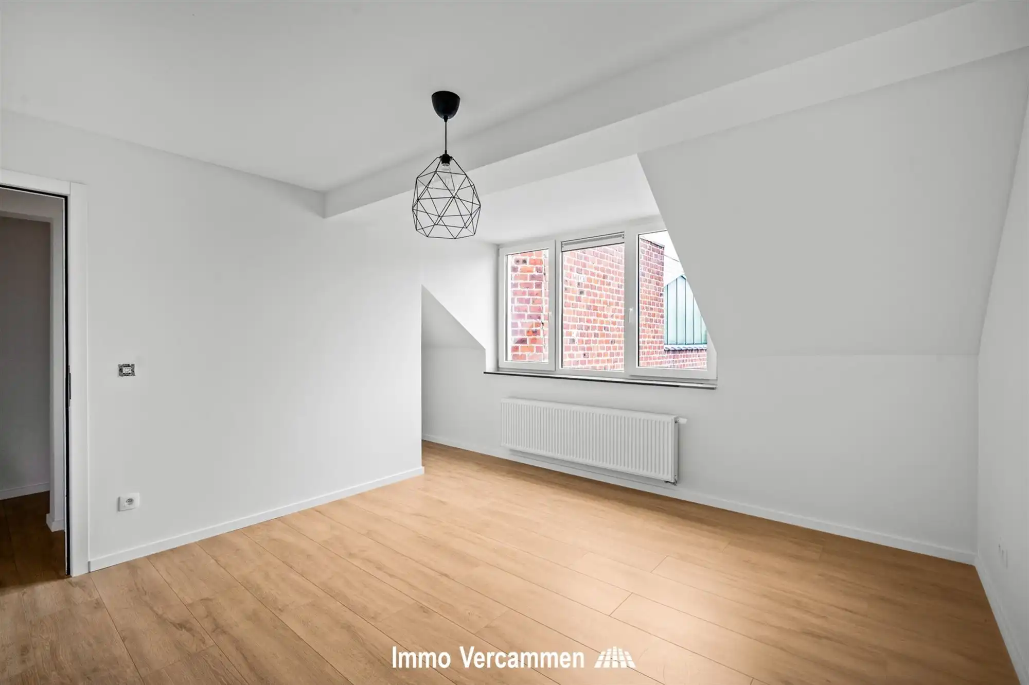 Recent gemoderniseerde, instapklare woning te Putte foto 8