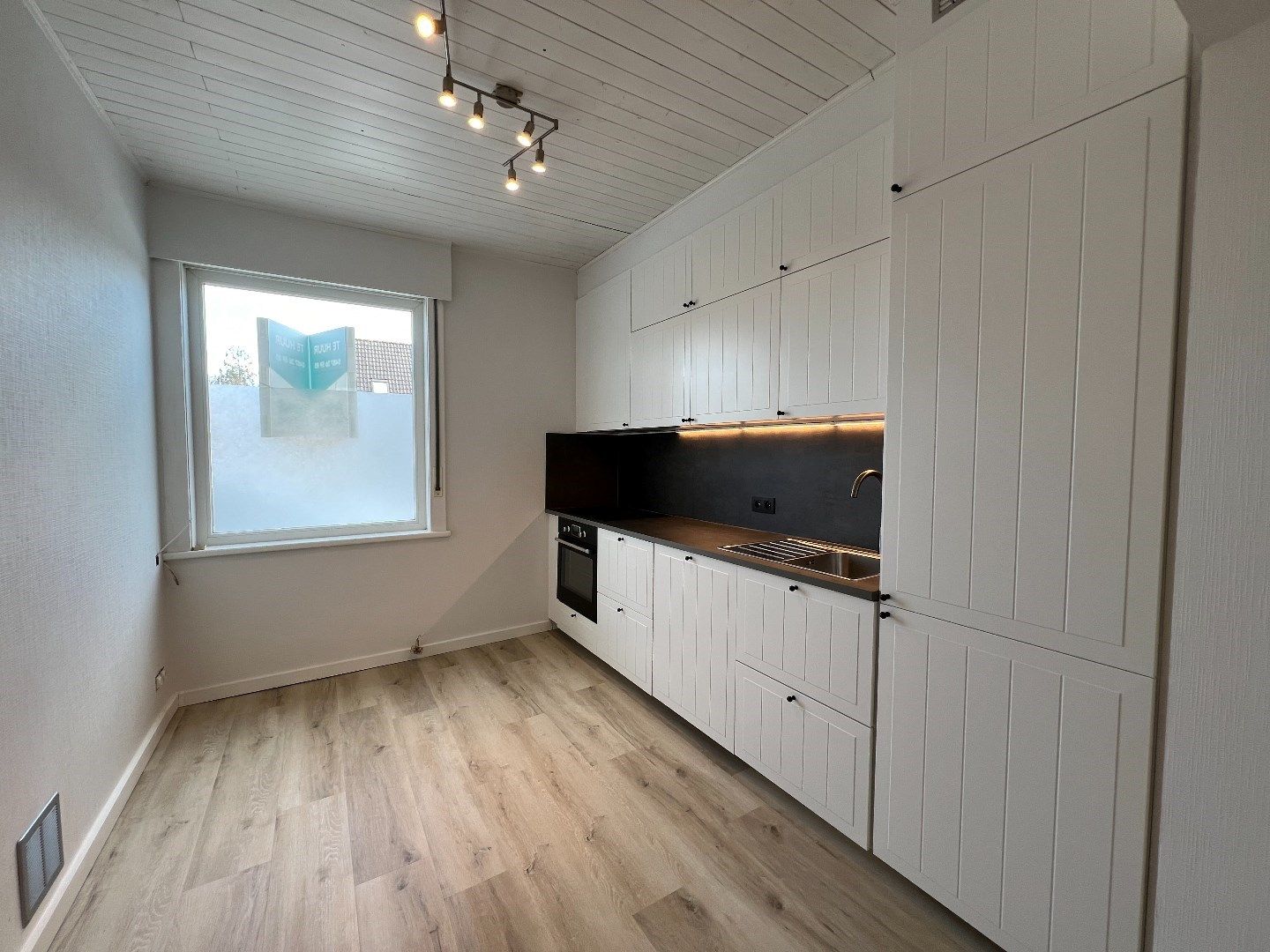 Knusse rijwoning met 3 slaapkamers en tuin foto 7