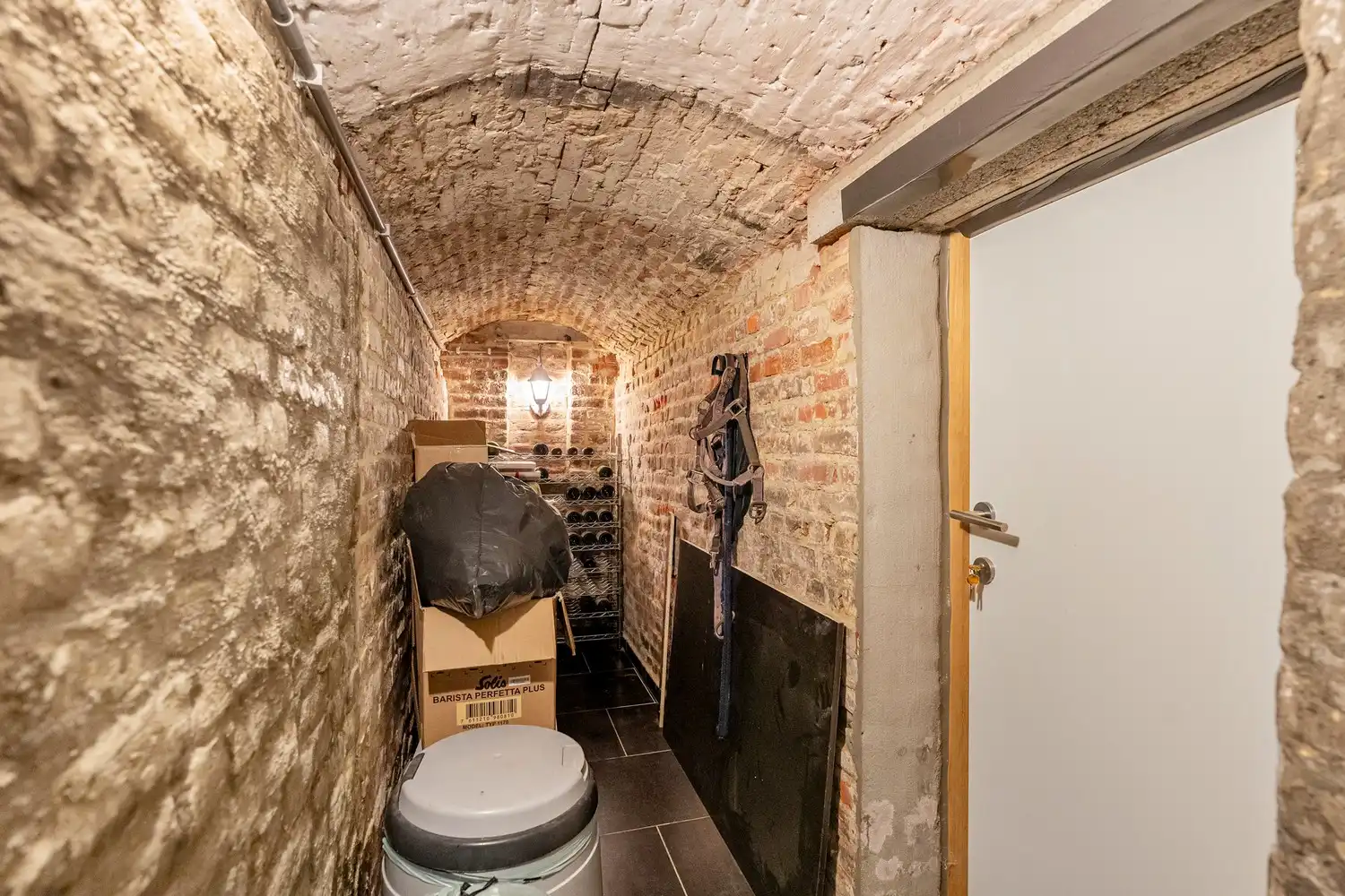 Grondig en stijlvol gerenoveerde burgerwoning met 5 slaapkamers, 3 badkamers en een tuin te centrum Leuven! foto 30