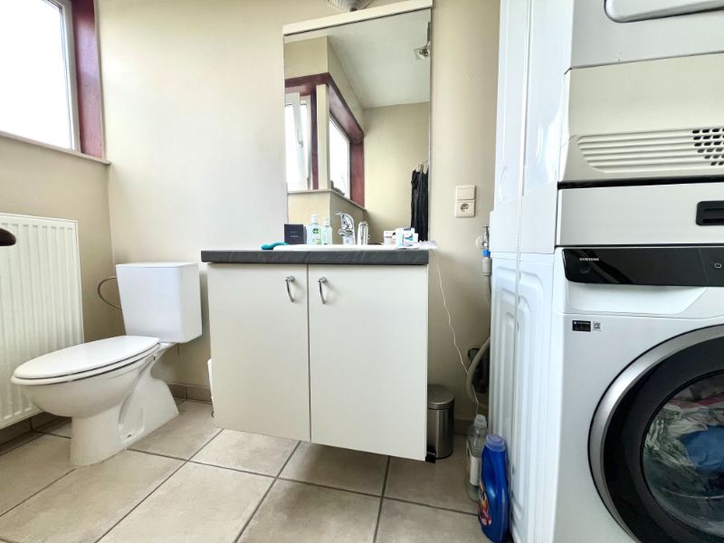 TWEESLAAPKAMER APPARTEMENT MET GARAGE TE WONDELGEM foto 6