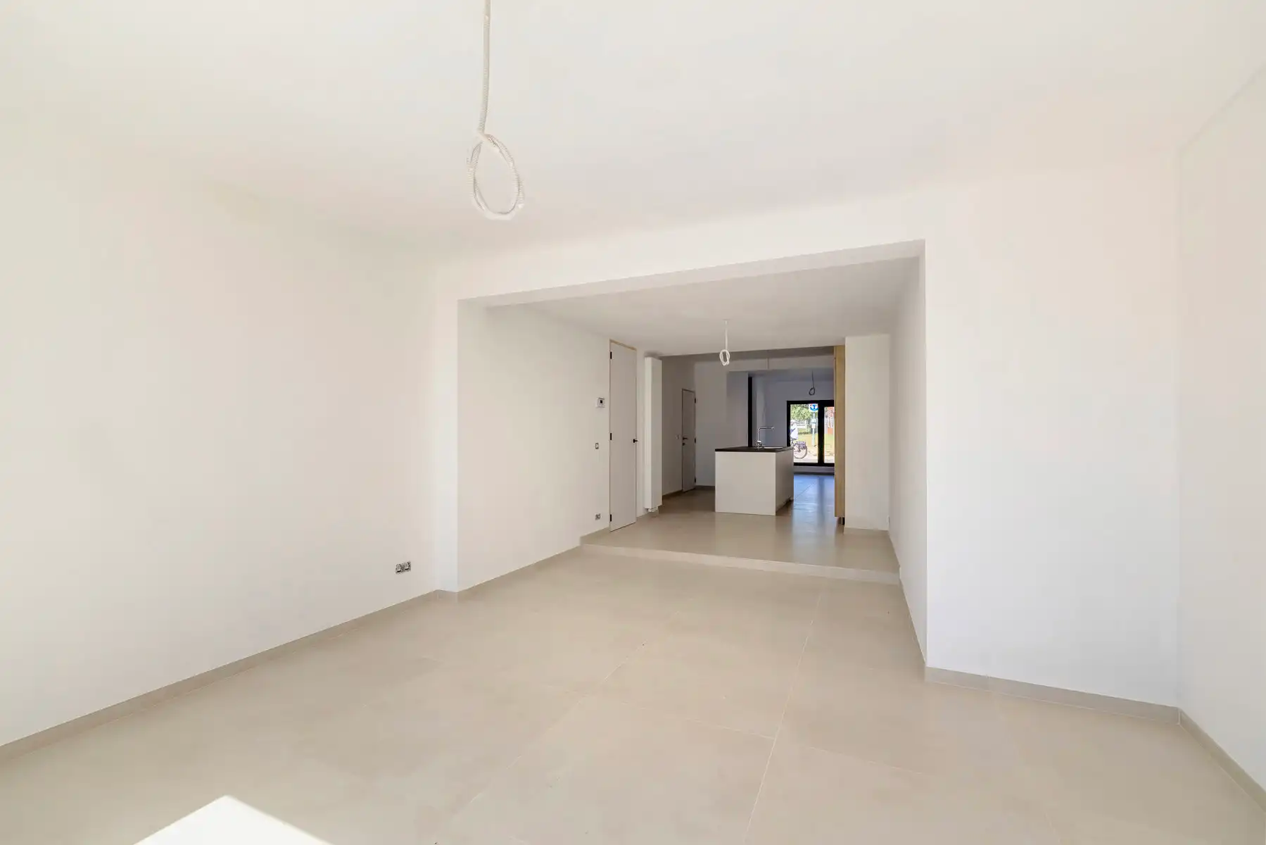 Gerenoveerde woning met 3 slaapkamers en tuin foto 8