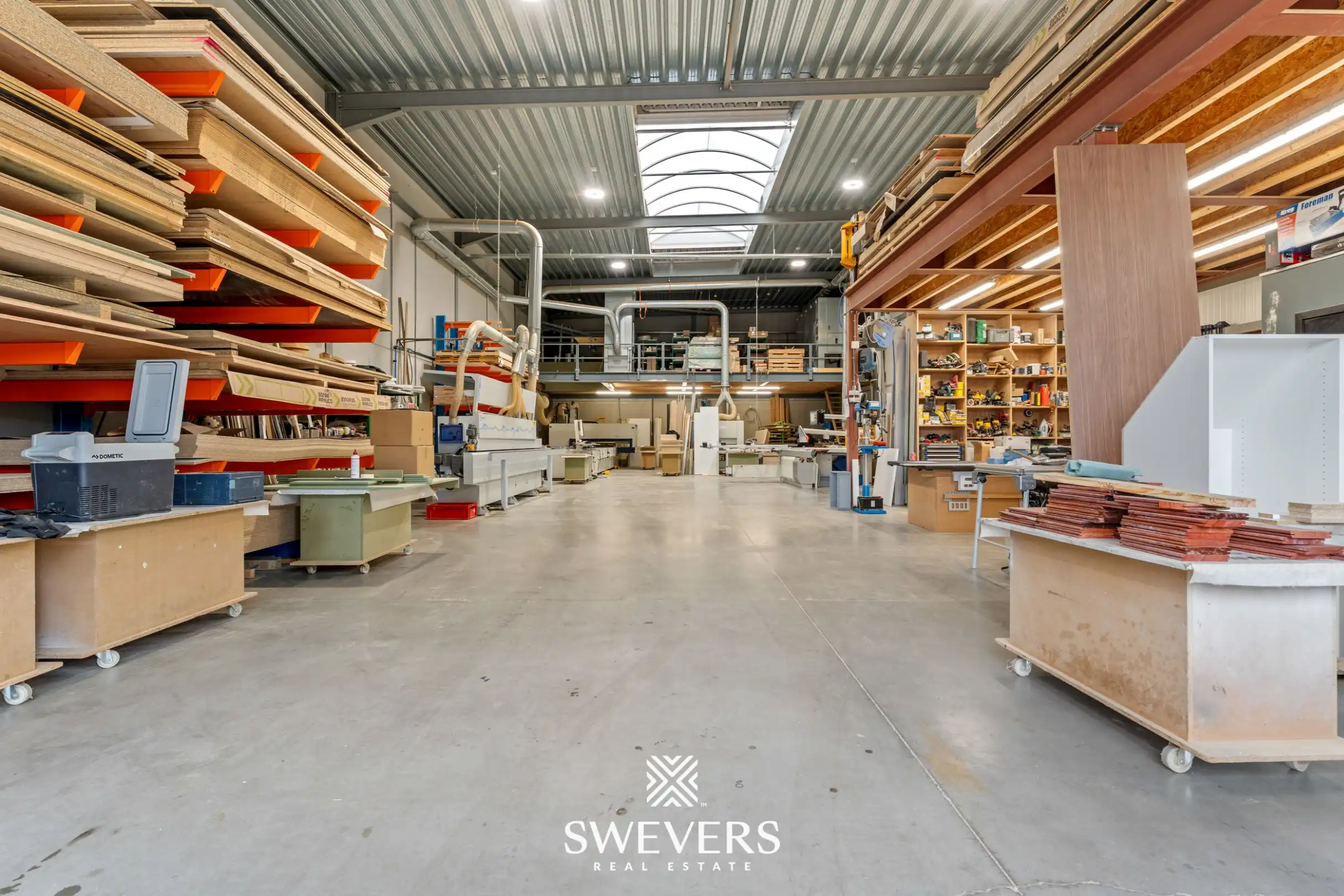 Recente KMO-unit van 385 m² op 10a24ca in Heusden-Zolder foto 2