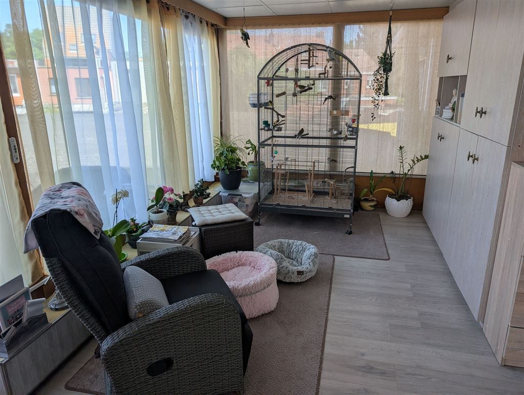 Gebouw met 2 appartementen en magazijn foto 15