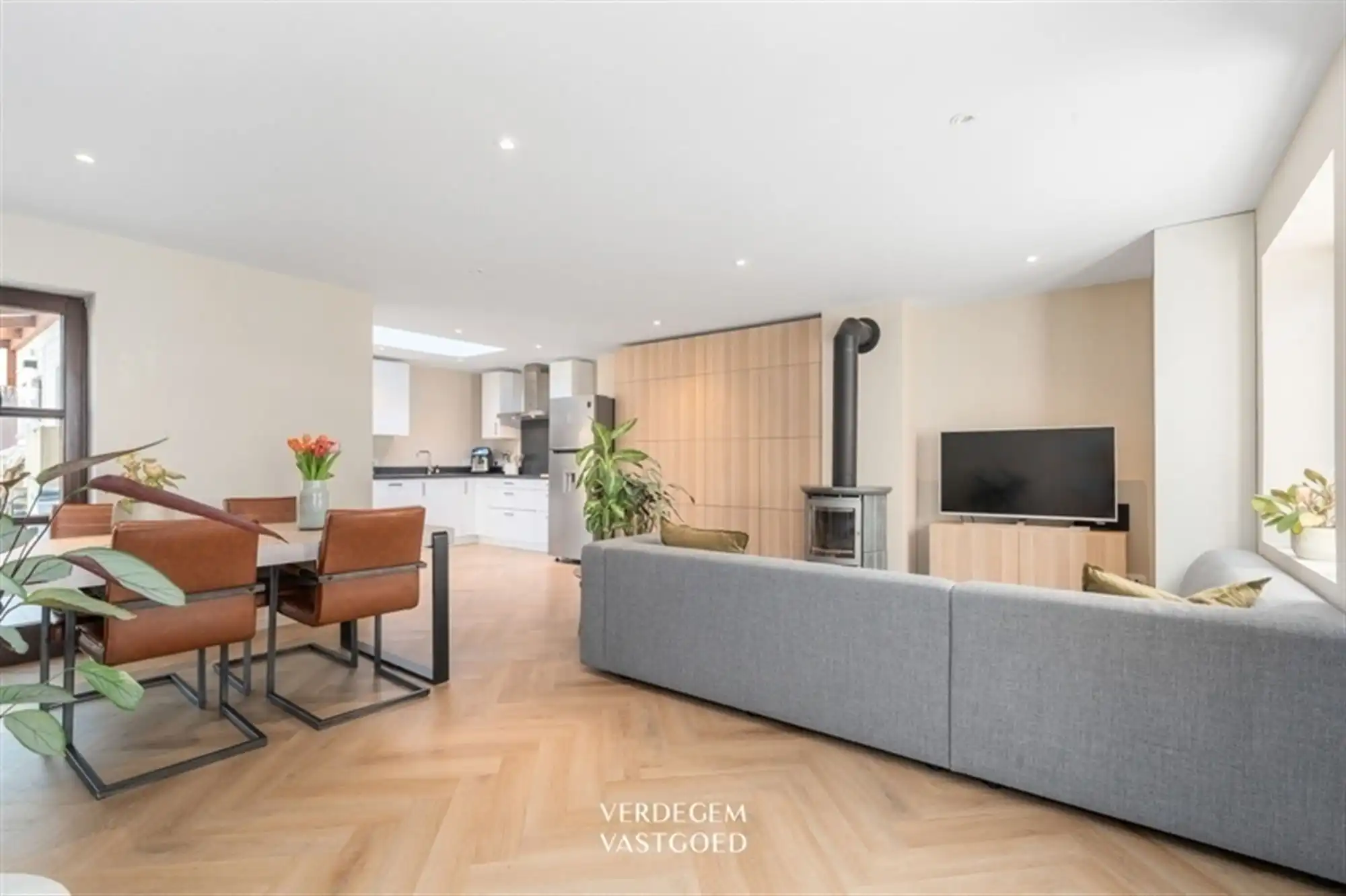 BEZOEKMOMENT VOLZET foto {{pictureIndex}}