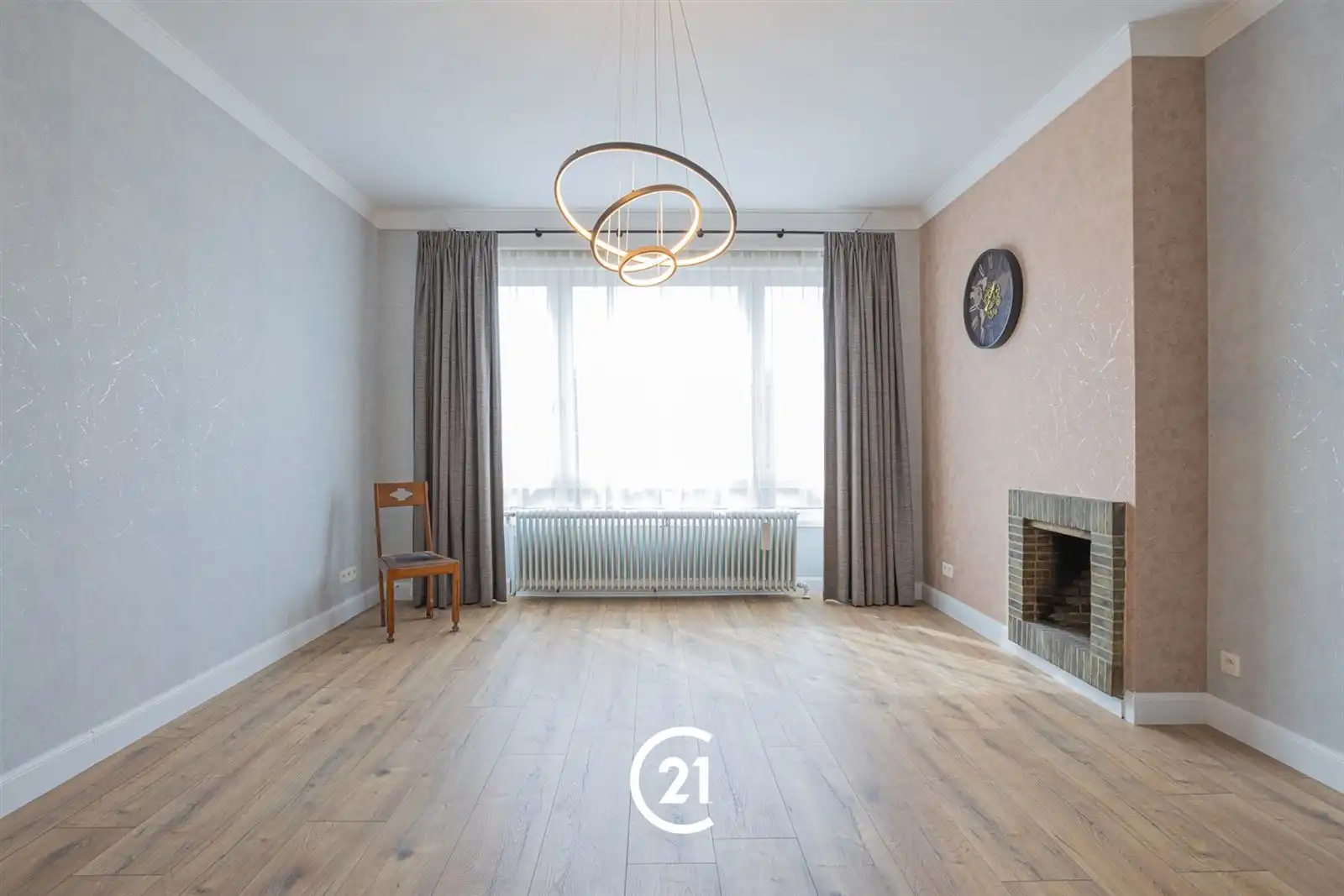 Instapklaar en stijlvol gerenoveerd appartement in Gent foto 2