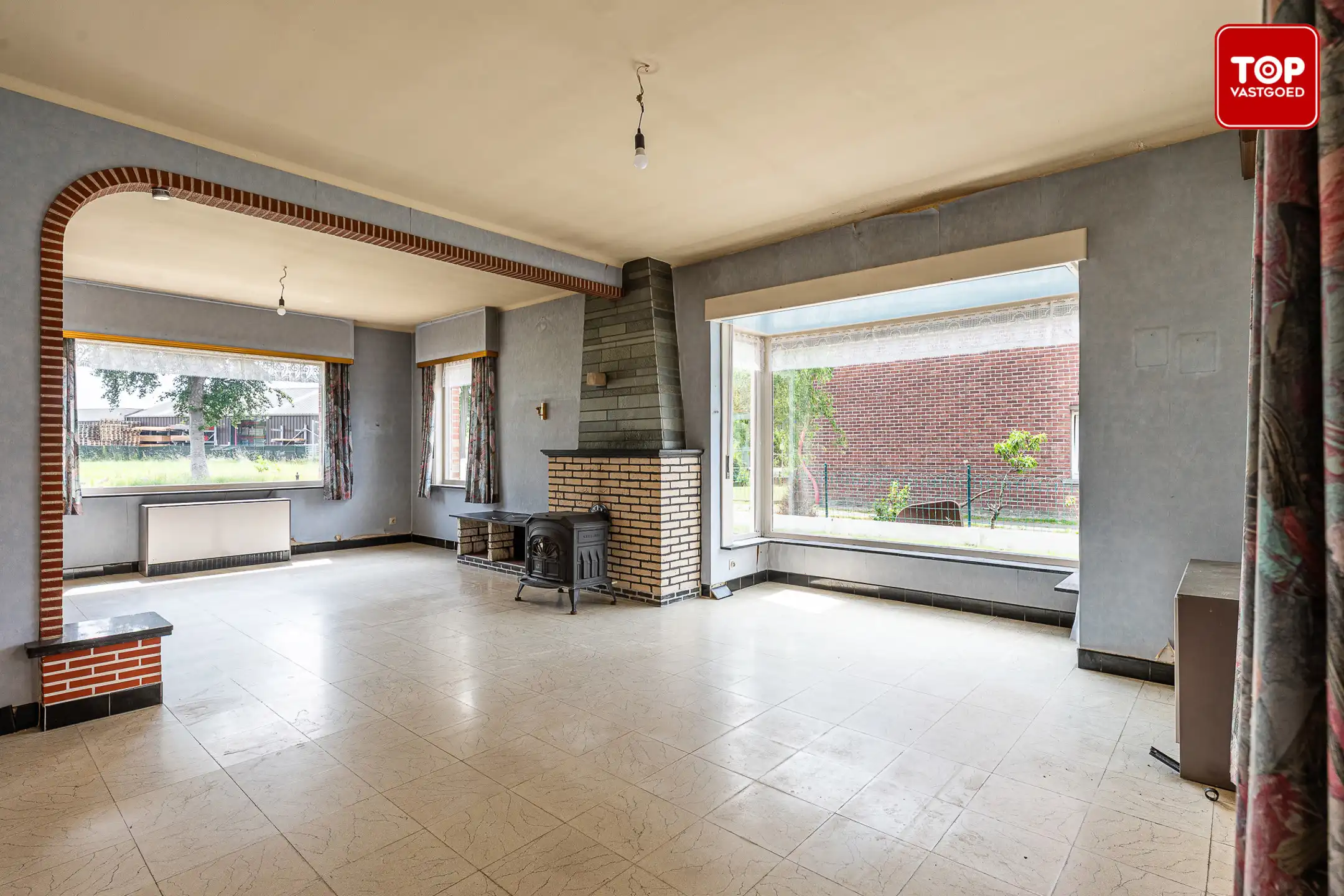 Halfopen bebouwing met 3 slaapkamers, zonnige tuin en garage  foto 6